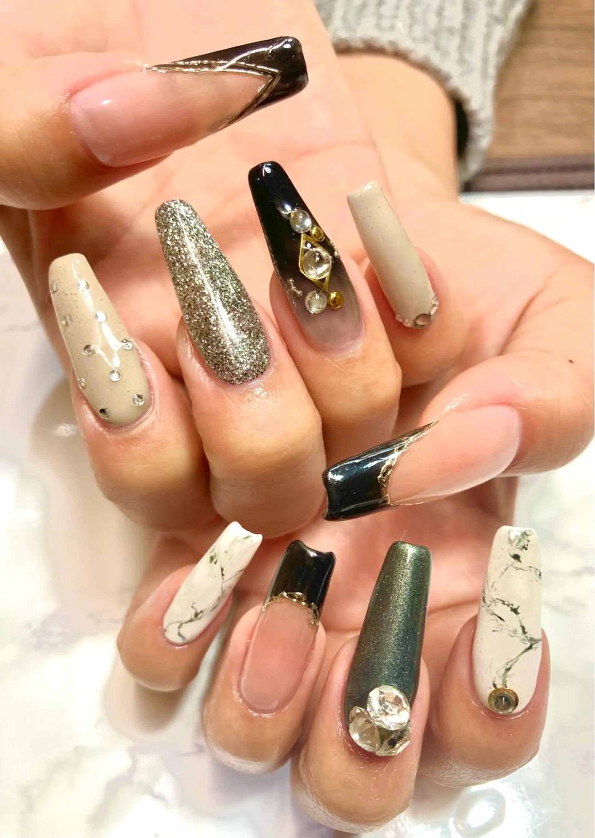 ネイル 長さ出し ハンドネイル one nailsalonのネイルデザイン