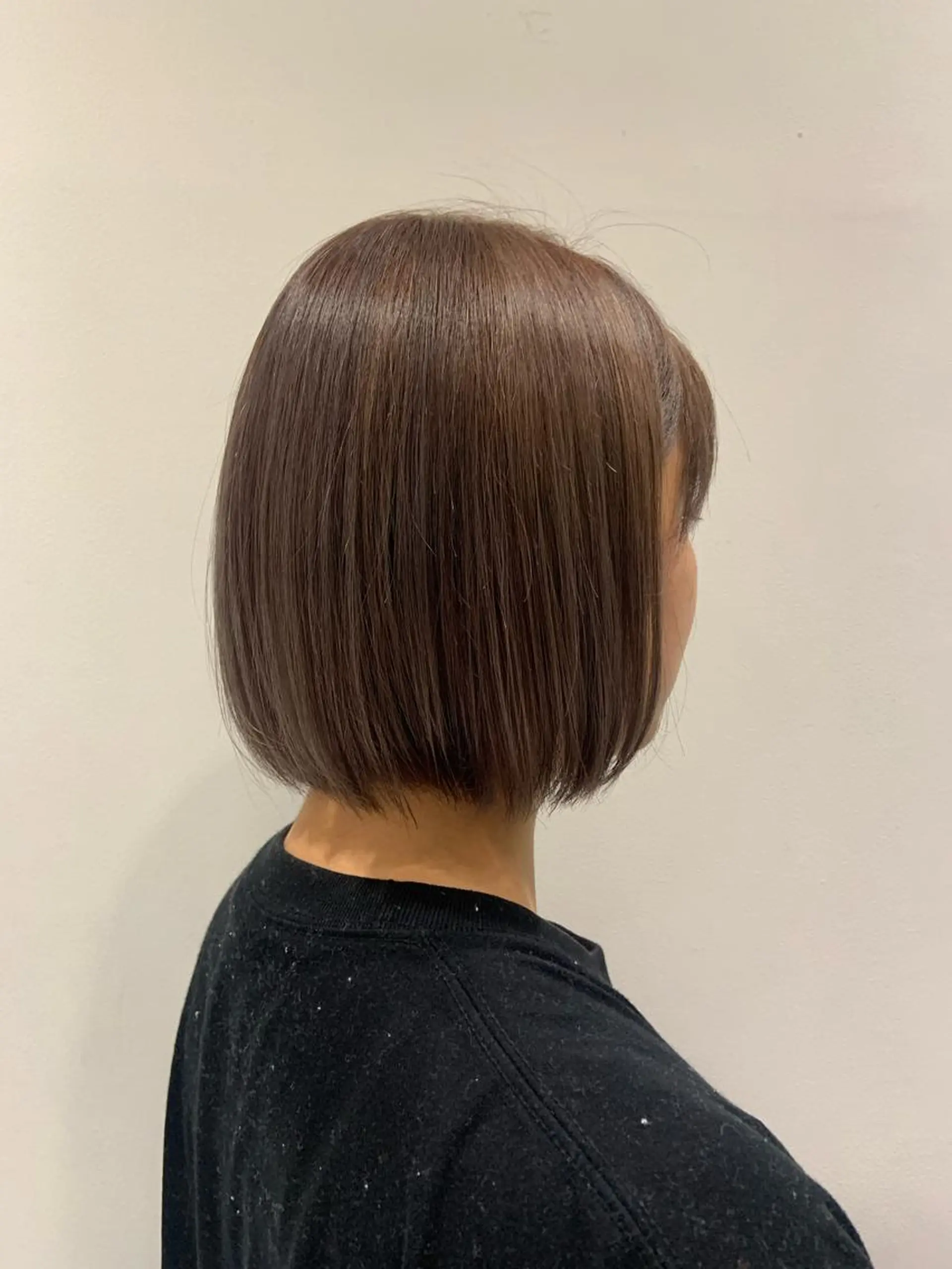 ショート カラー ベージュカラー ボブ air -GINZA tower所属・小潟 千尋のヘアスタイル