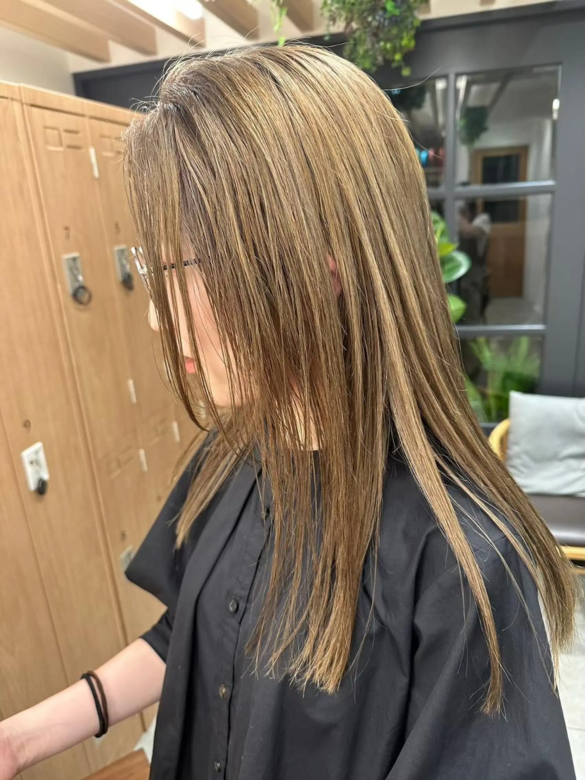 セミロング カラー 西新  MAHIRO 🩵🫧艶髪🩵🫧のヘアスタイル