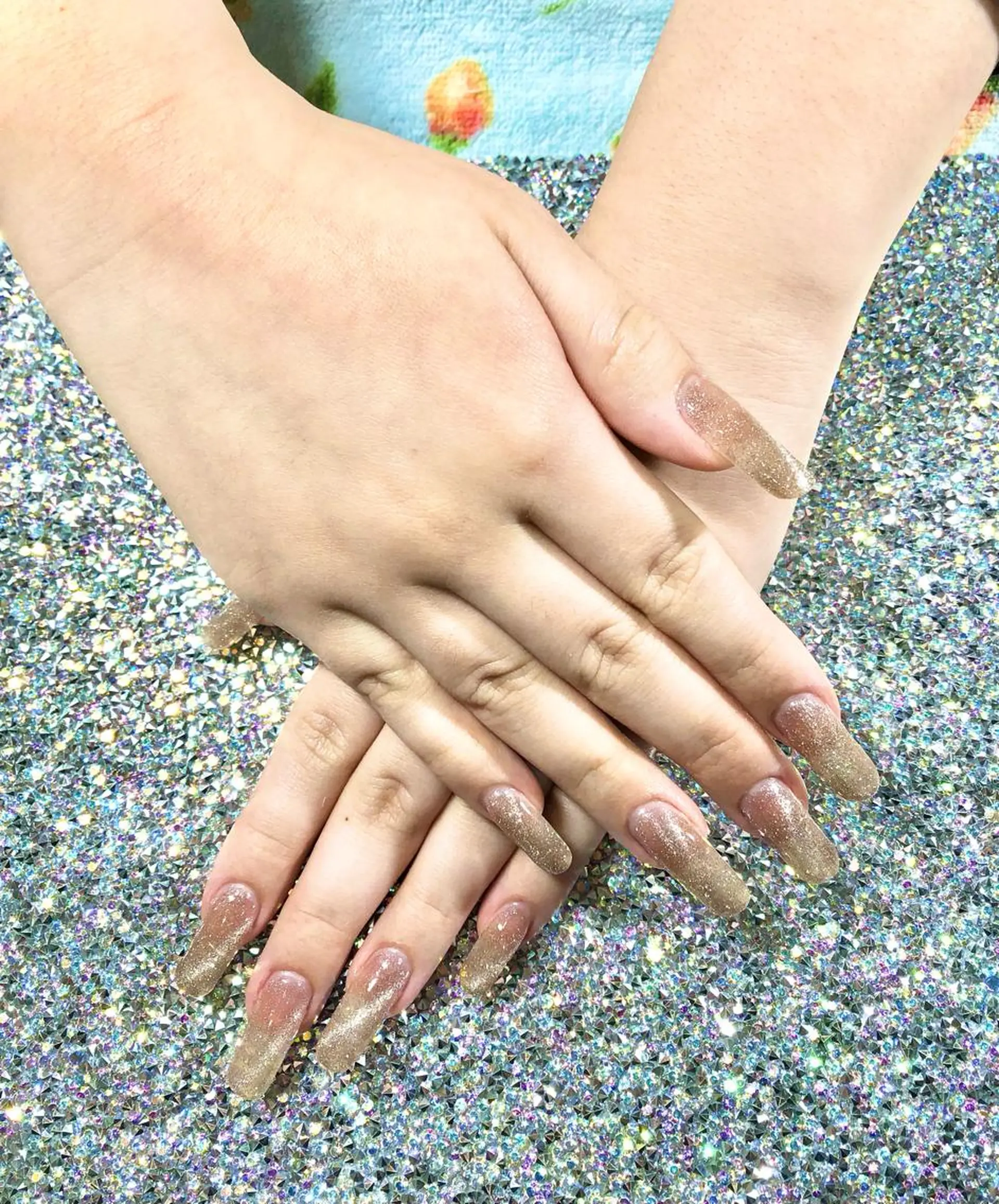 ネイル 長さ出し ジェルネイル ゴールド ラメ(グリッター) マグネットネイル ハンドネイル Tairacchi ﾀｲﾗｯﾁのエステ・リラクイメージ