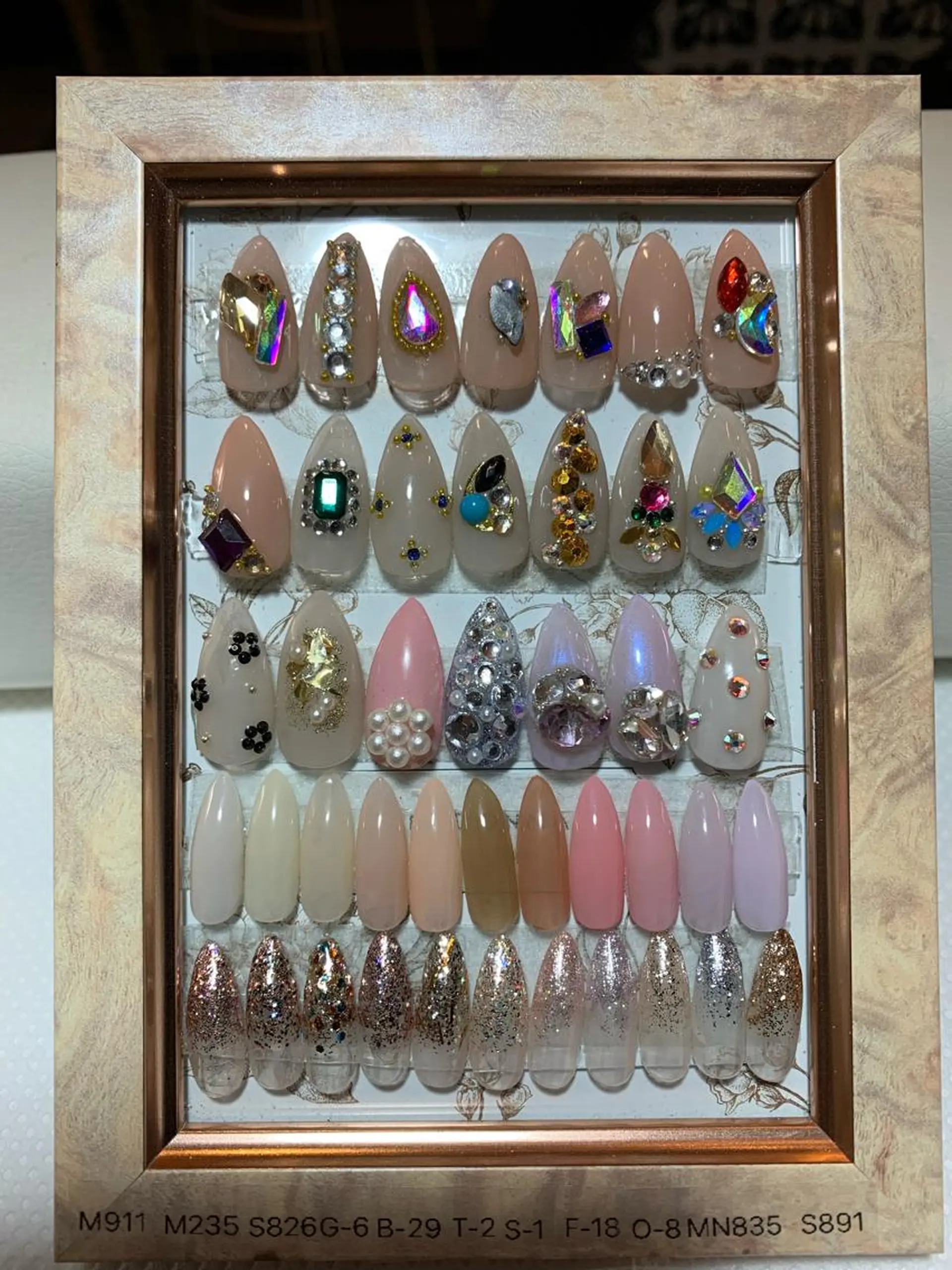 ネイル アートネイル ラメ(グリッター) メンズトータルビューティーwellnessMARCA所属・【メンズ美容】 三浦かえでのネイルデザイン