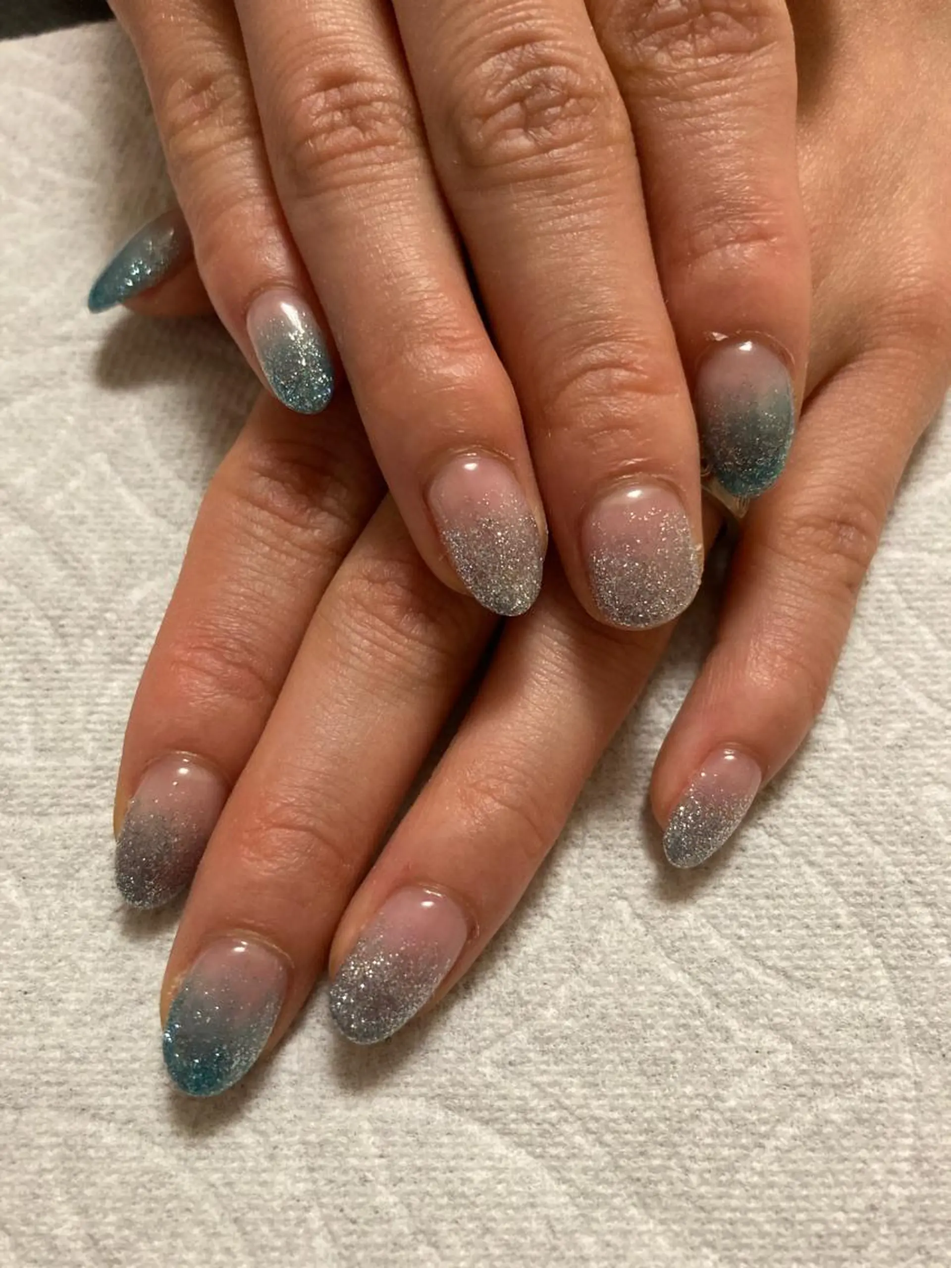 ネイル ECLAT エクラ所属・寺山 千鶴のネイルデザイン