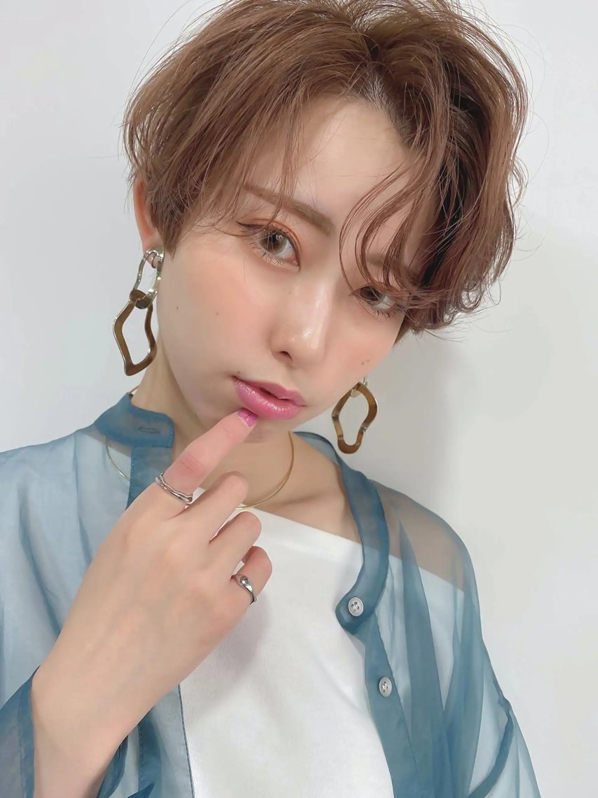 ショート カラー ショートボブ アッシュ アッシュブラウン ブラウンカラー 透明感カラー ⭐️迫田 ゆう⭐️のヘアスタイル