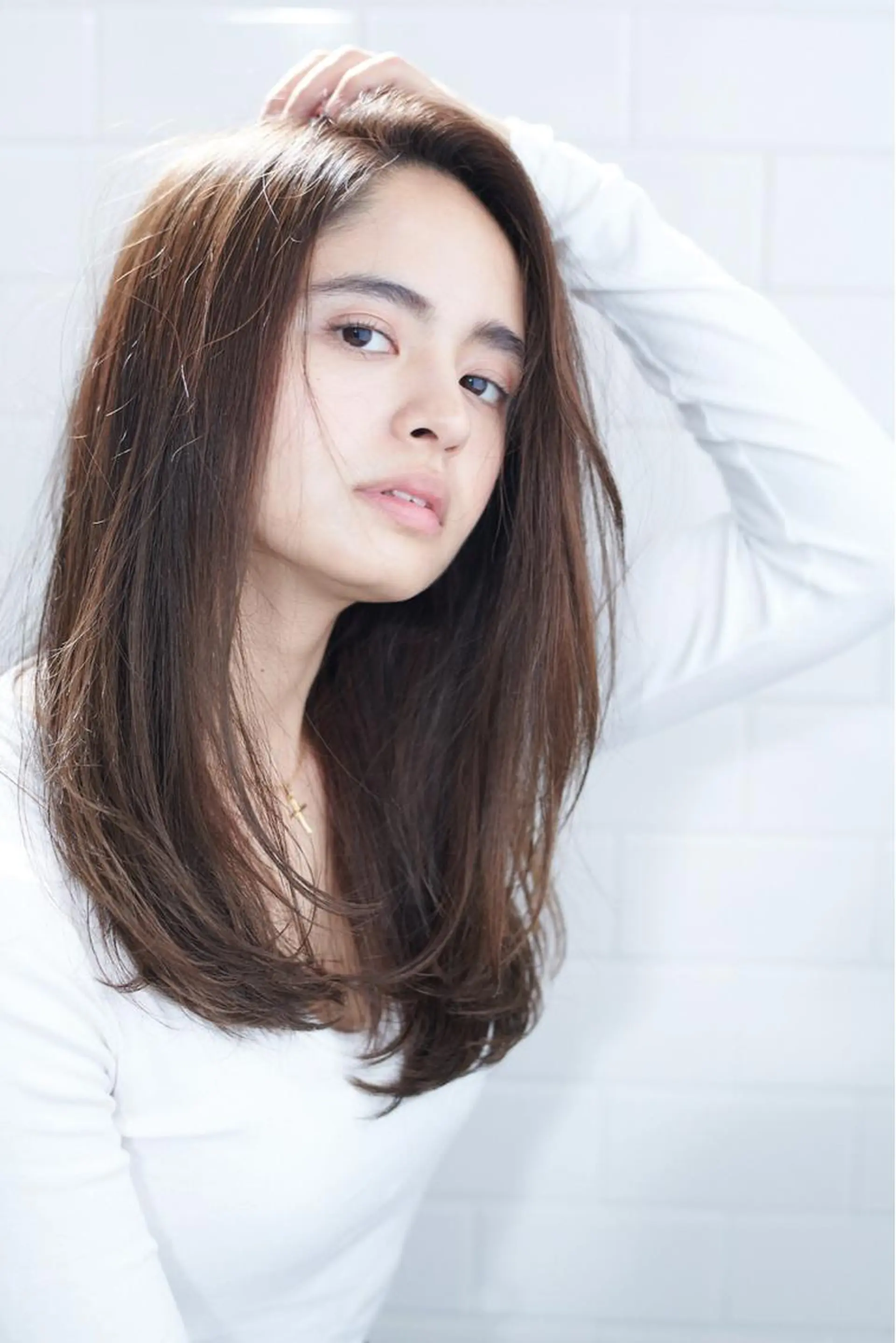 セミロング カラー 透明感カラー イルミナカラー カット 縮毛矯正 トリートメント clan五反田所属・髪質改善、縮毛矯正 店長浅野太郎のヘアスタイル