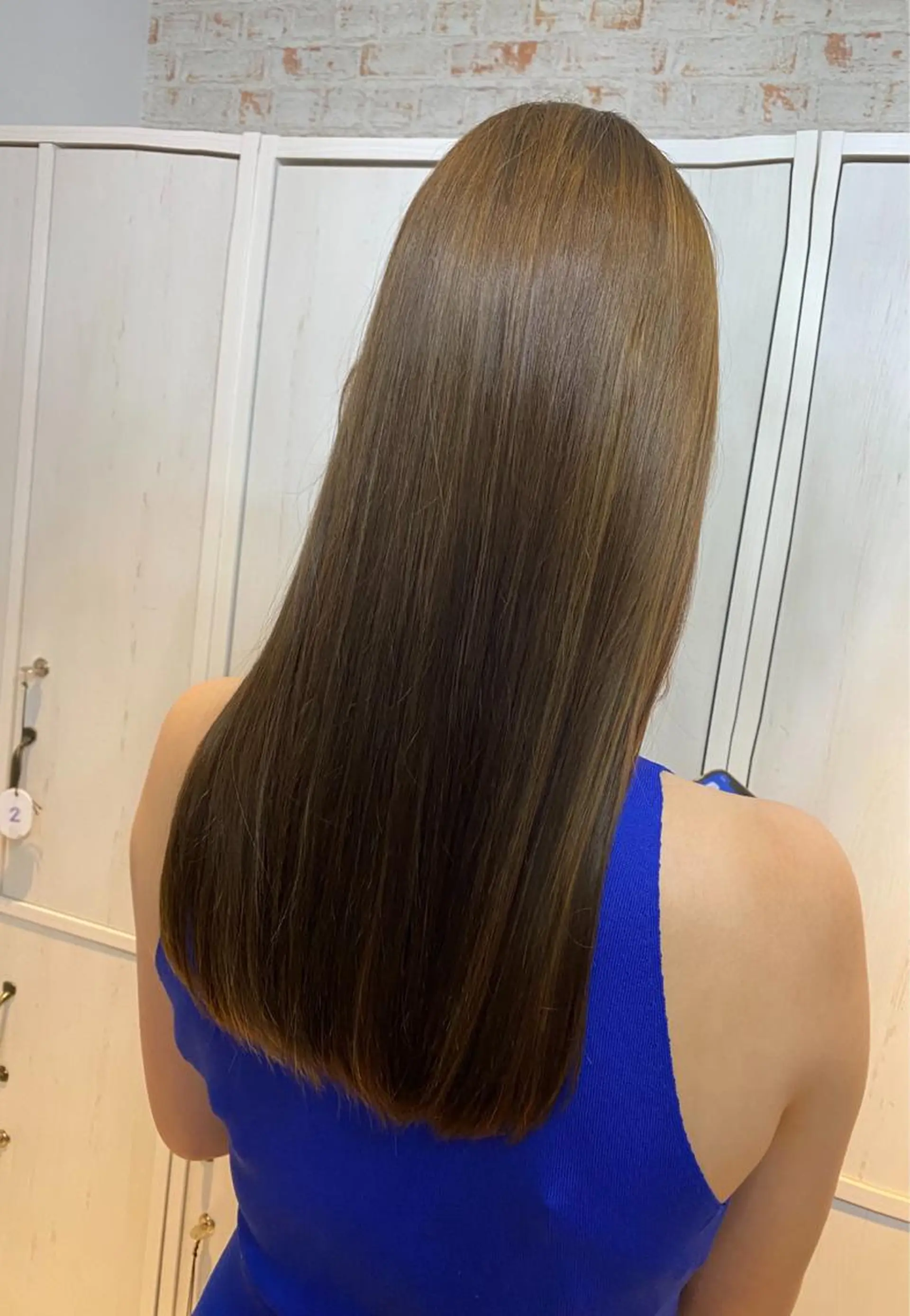 ロング 友田 千栄のヘアスタイル