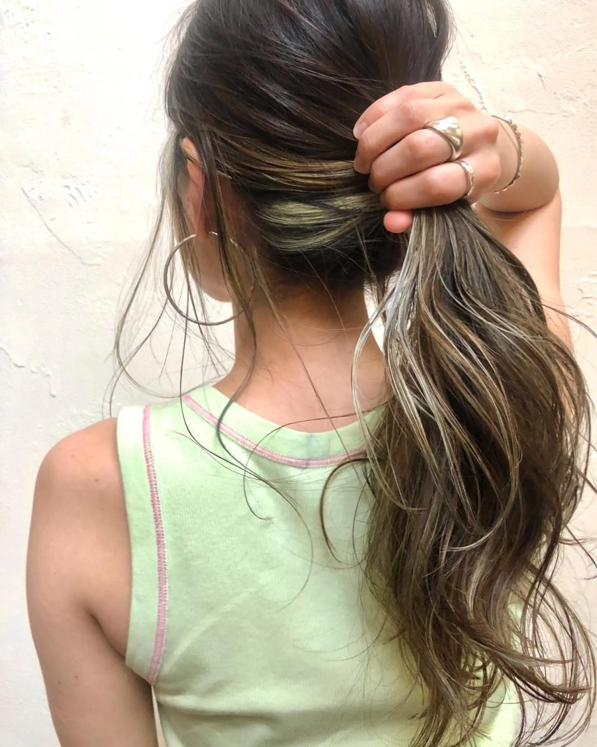 ロング カラー ハイライトカラー ハイライト luve heart's And Be  minamisemba所属・脇坂 佳世の眉毛・アイブロウイメージ