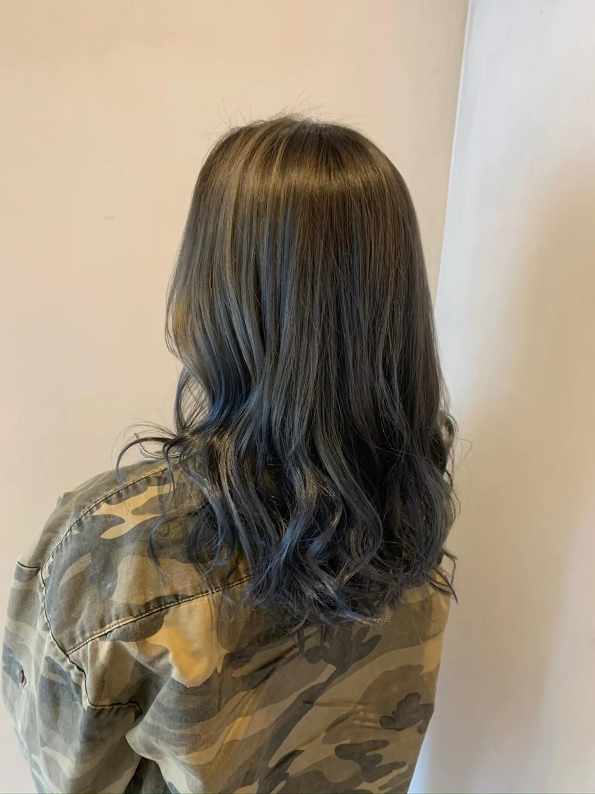 ロング アッシュ ハイライト まろやかカラー🤎 みなとまほのヘアスタイル