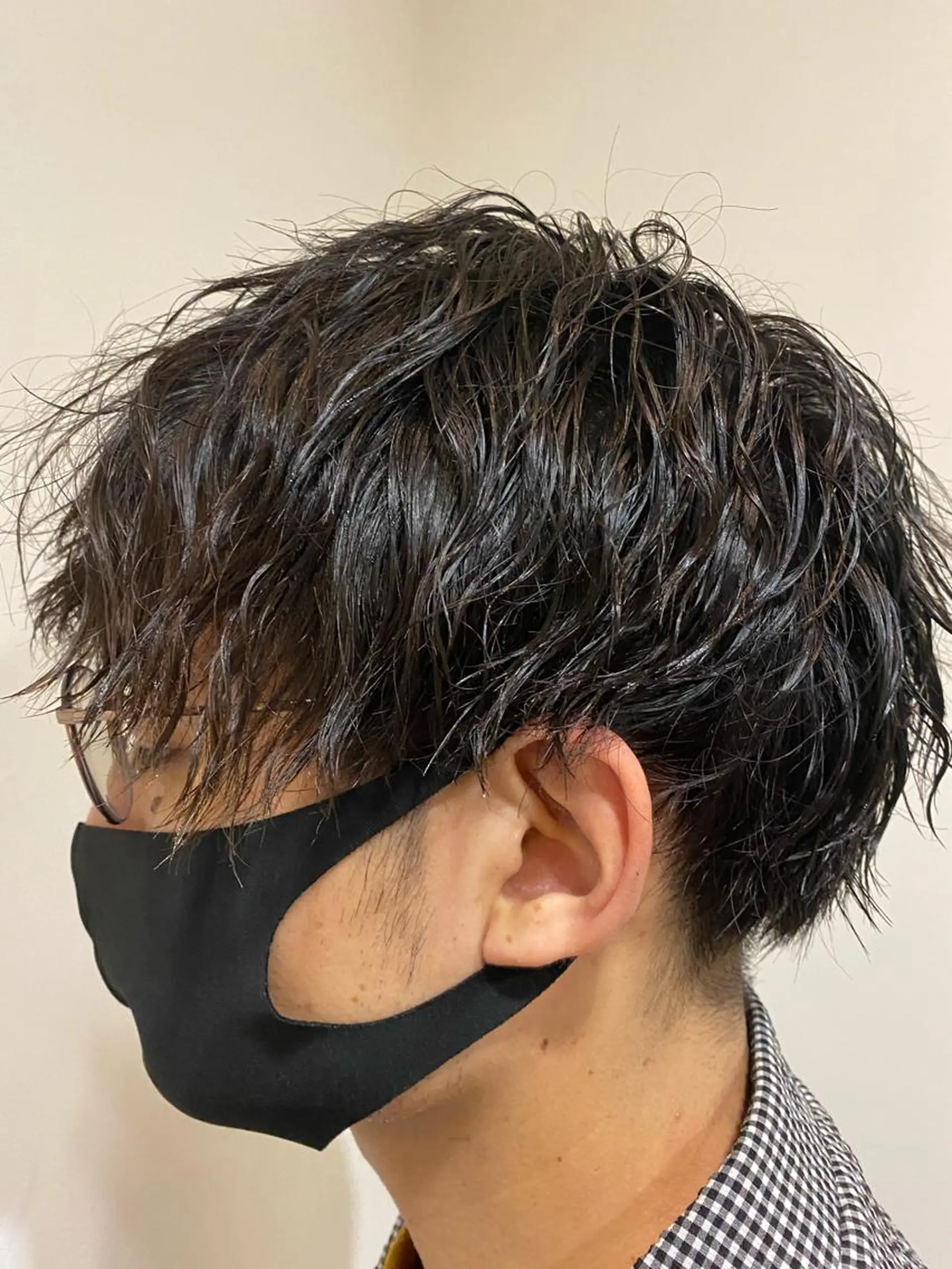 ショート パーマ メンズ 皆尾 忠位のヘアスタイル