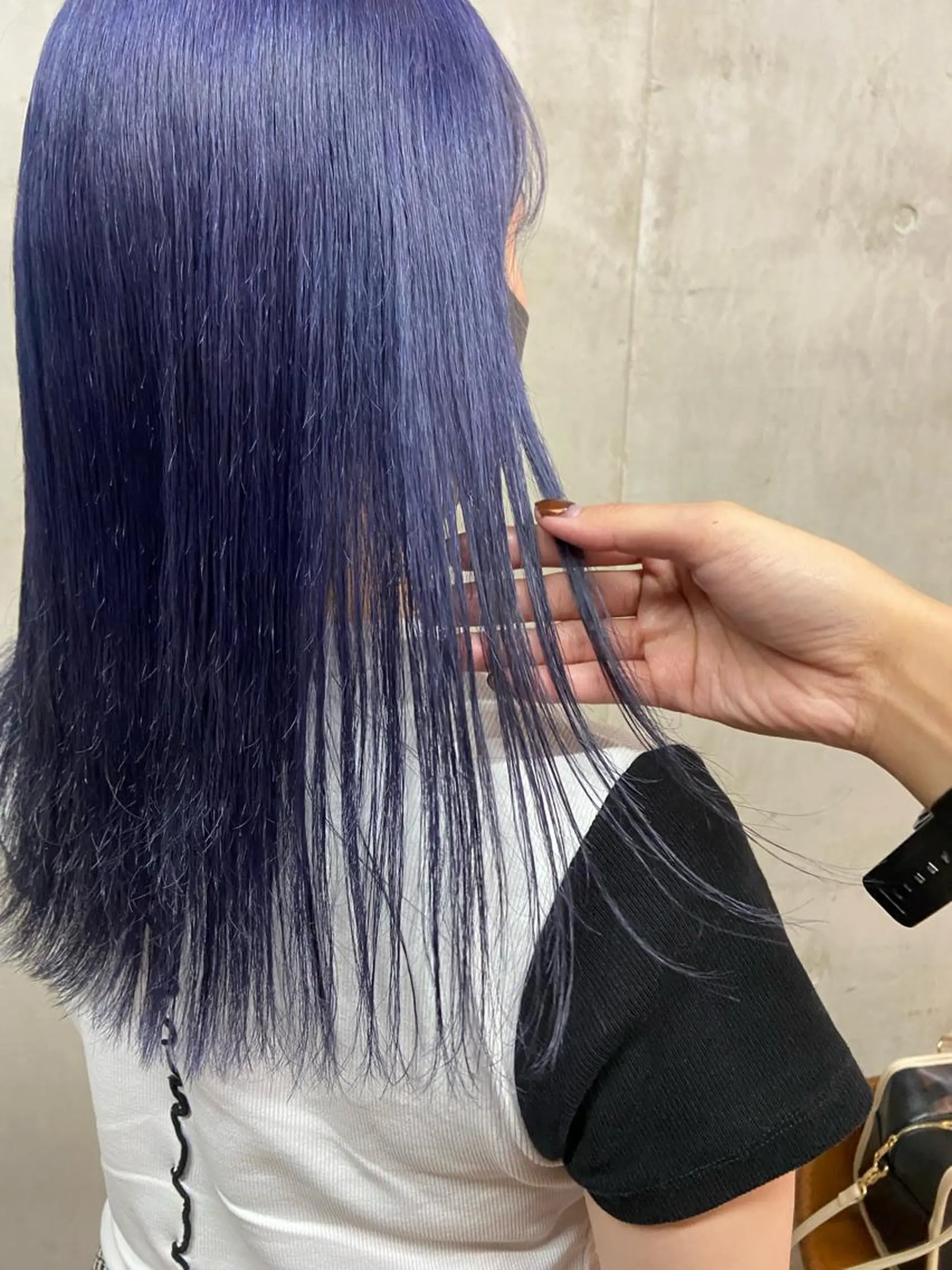 セミロング カラー SALT WATER  恵比寿所属・SALTWATER AYARIのヘアスタイル