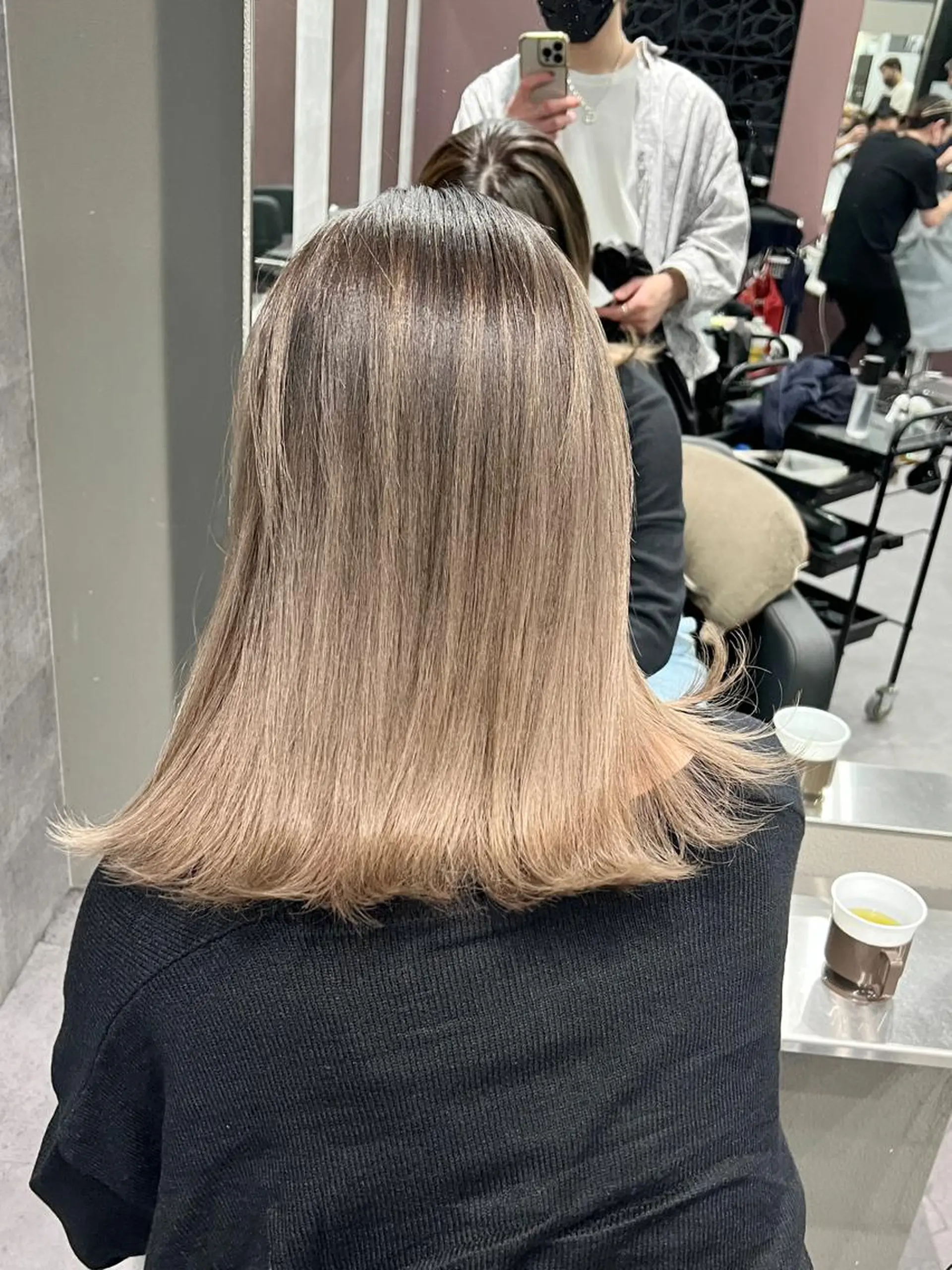 ミディアム カラー バレイヤージュ ベージュカラー ブリーチ ダブルカラー ハイトーンカラー Via officialのヘアスタイル