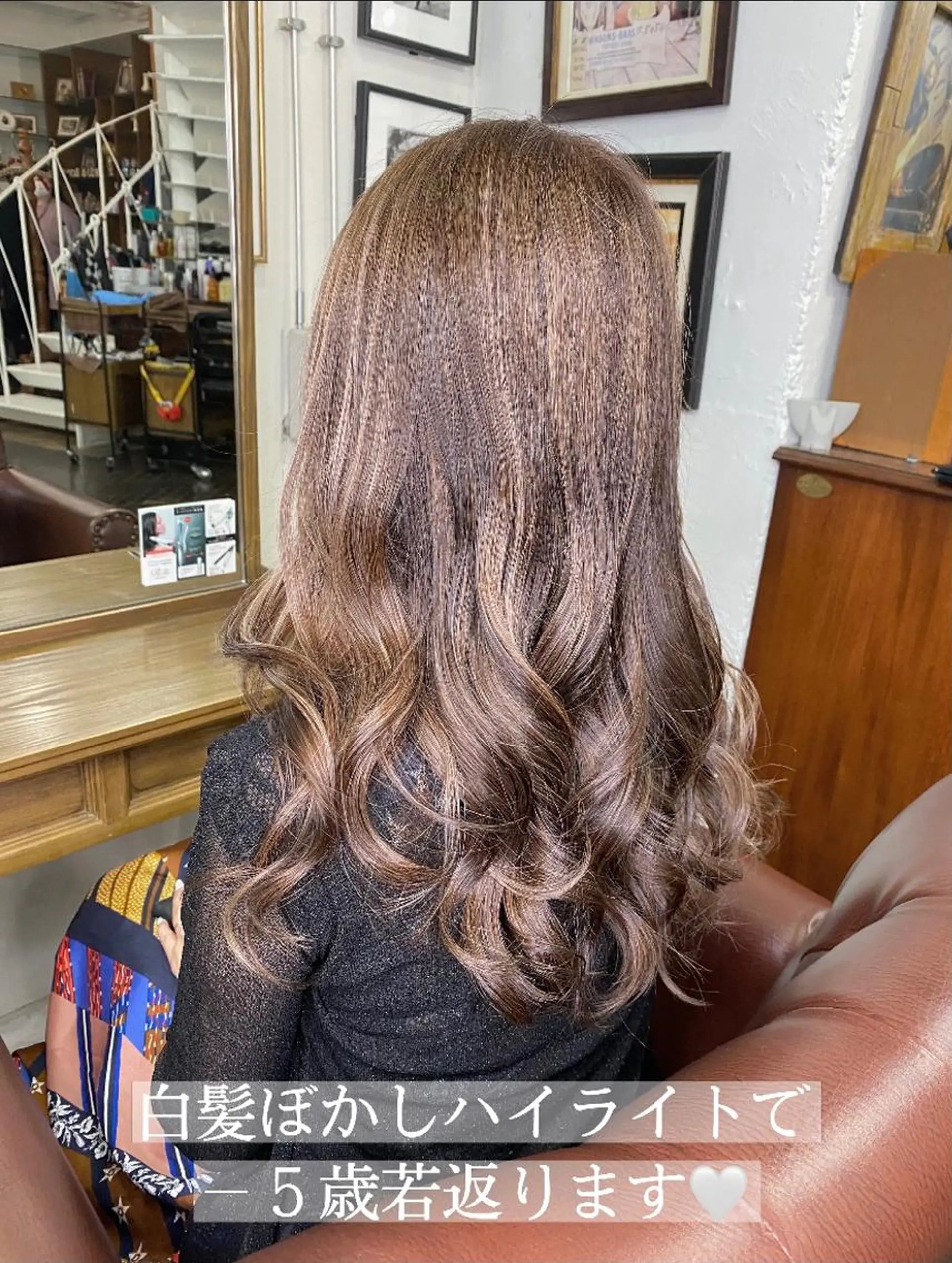 ロング カラー ハイライトカラー ハイライト ヘアカラー モモカ/ハイトーン /バレイヤージュのヘアスタイル