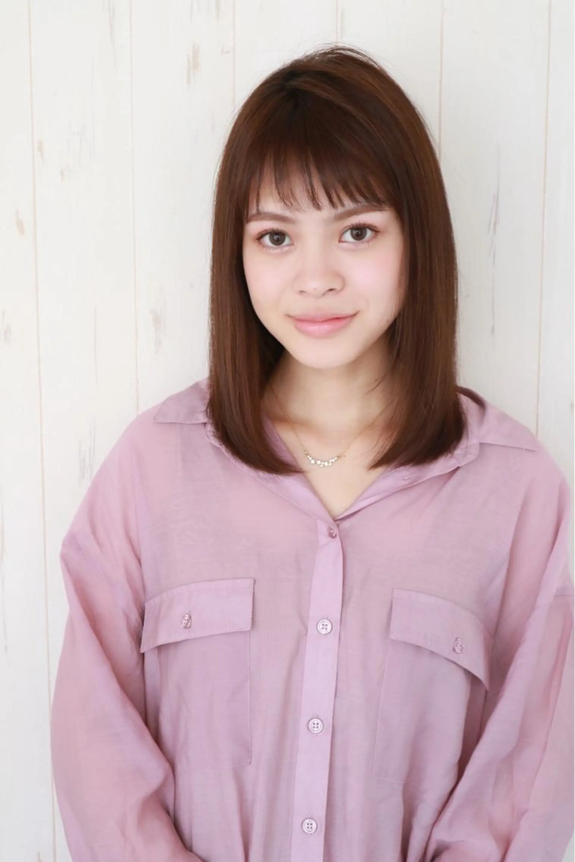 ミディアム パーマ ストレートパーマ 赤み消しカラー /透明感カラー 上長のヘアスタイル