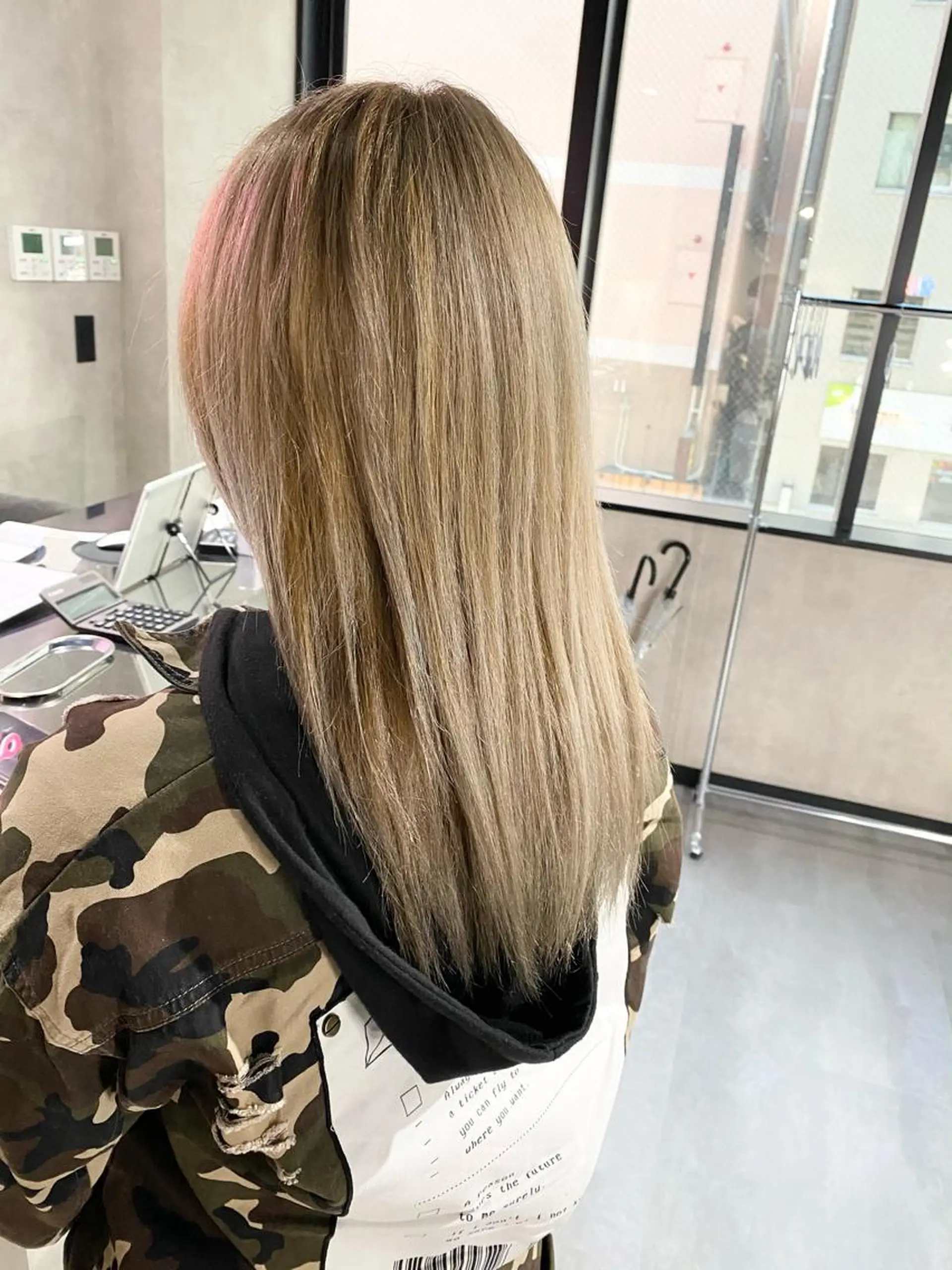 セミロング カラー KUSSY ［くっしー］のその他イメージ