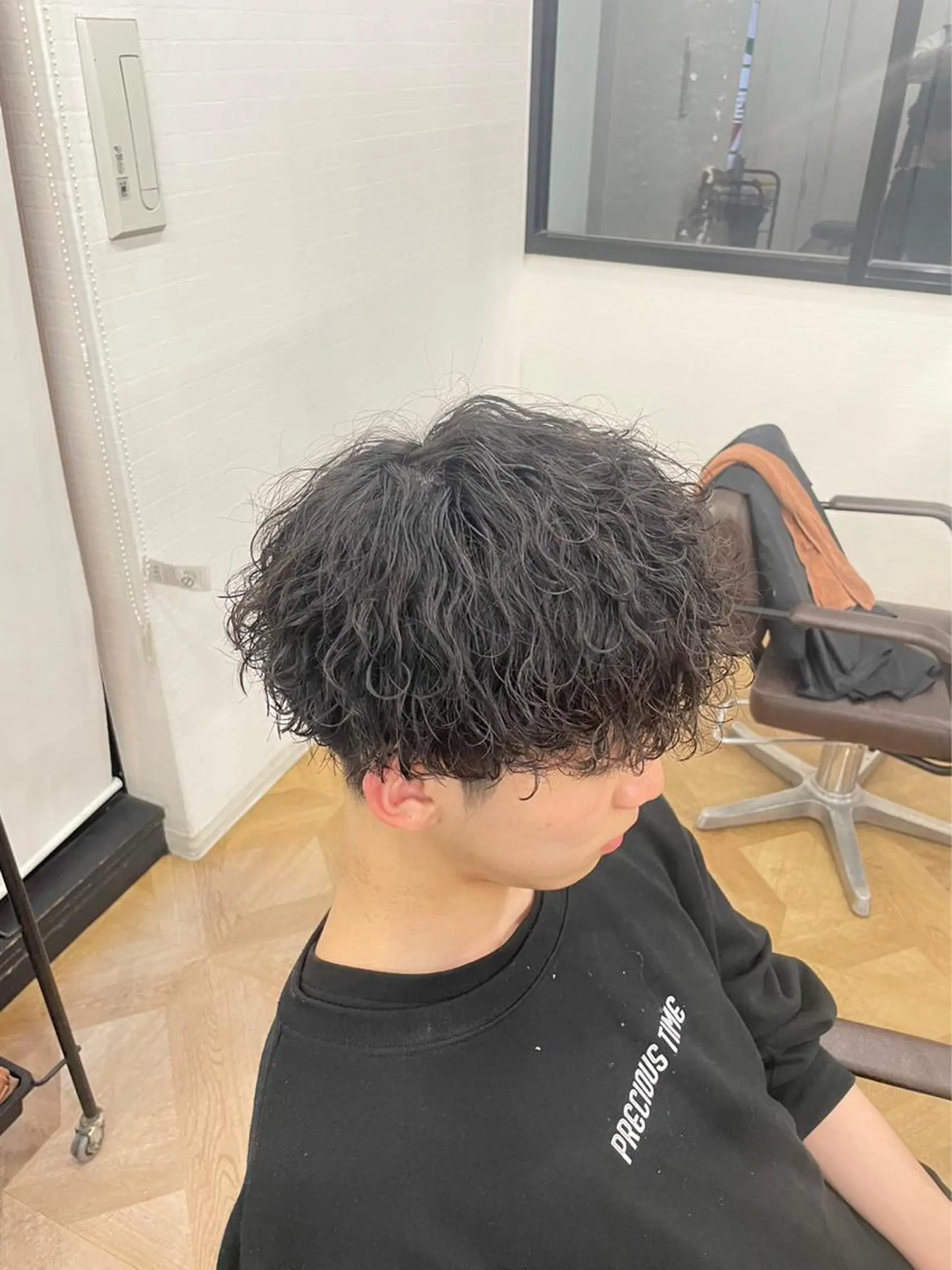 ショート パーマ メンズ okada riruのヘアスタイル