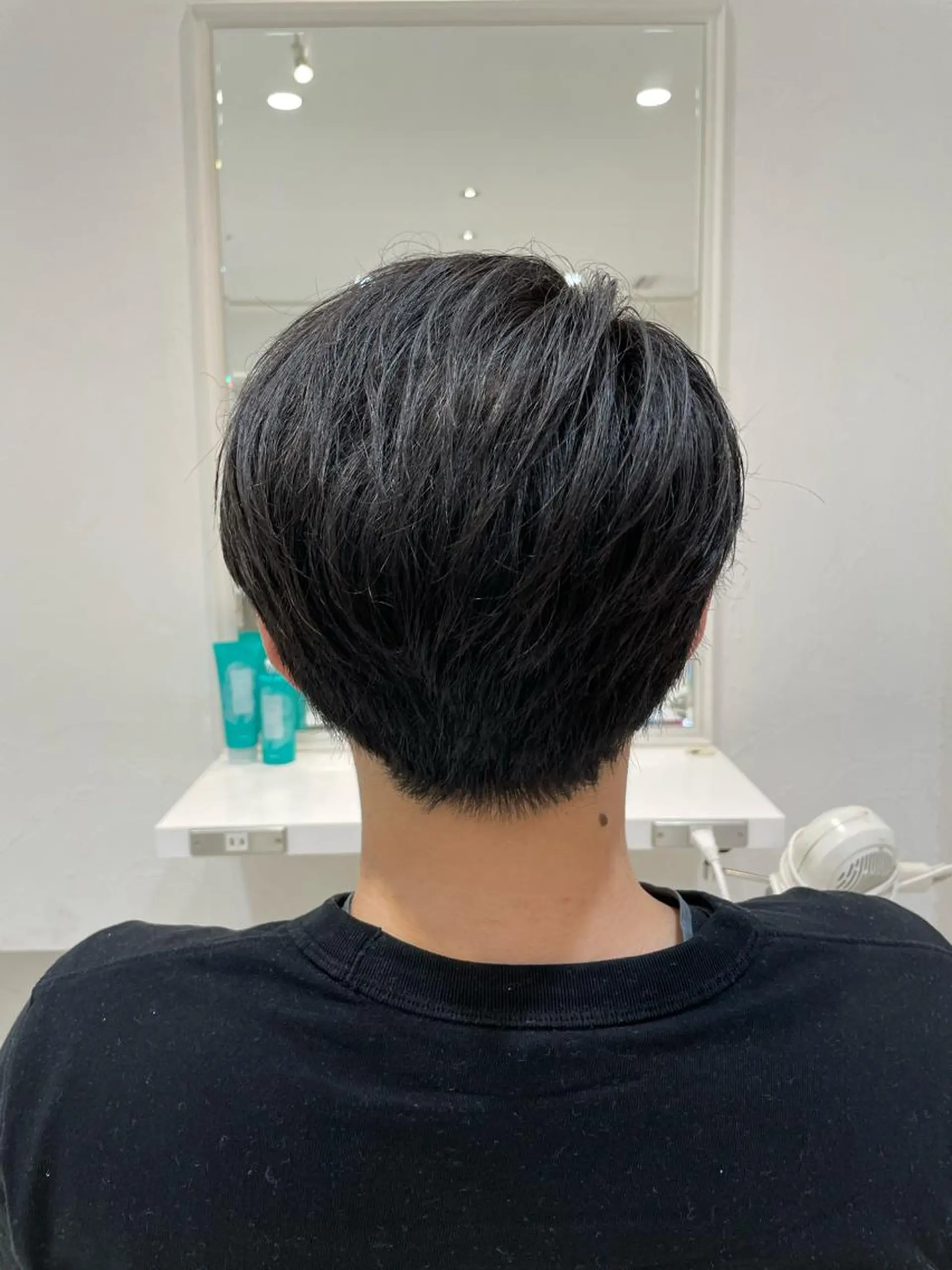 ショート メンズ JERICHO HAIR所属・ユ カの眉毛・アイブロウイメージ