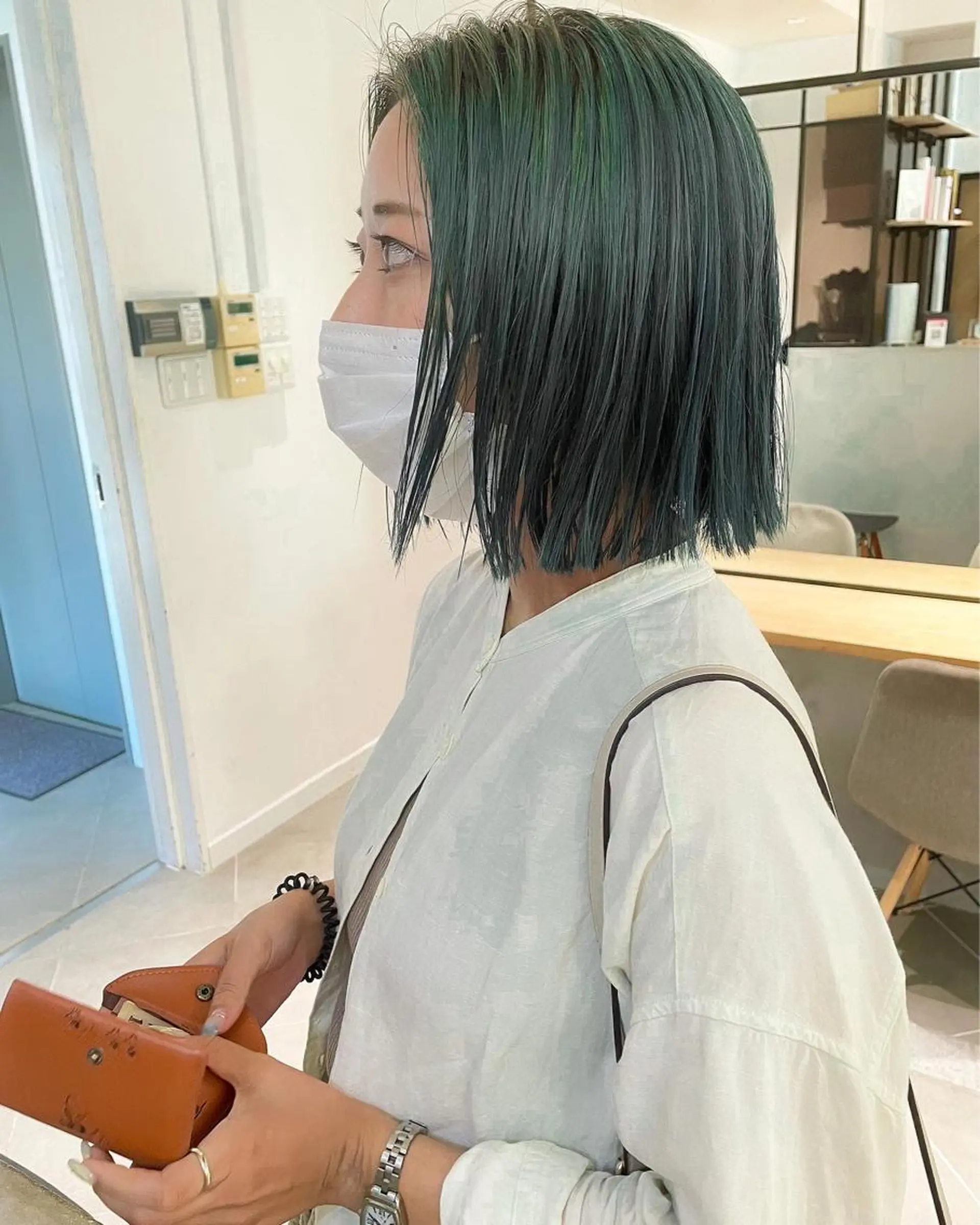 ショート カラー ブリーチ ケアブリーチ カット ヘアカラー トリートメント Loom.所属・村上雅人 ナチュラルモードのヘアスタイル