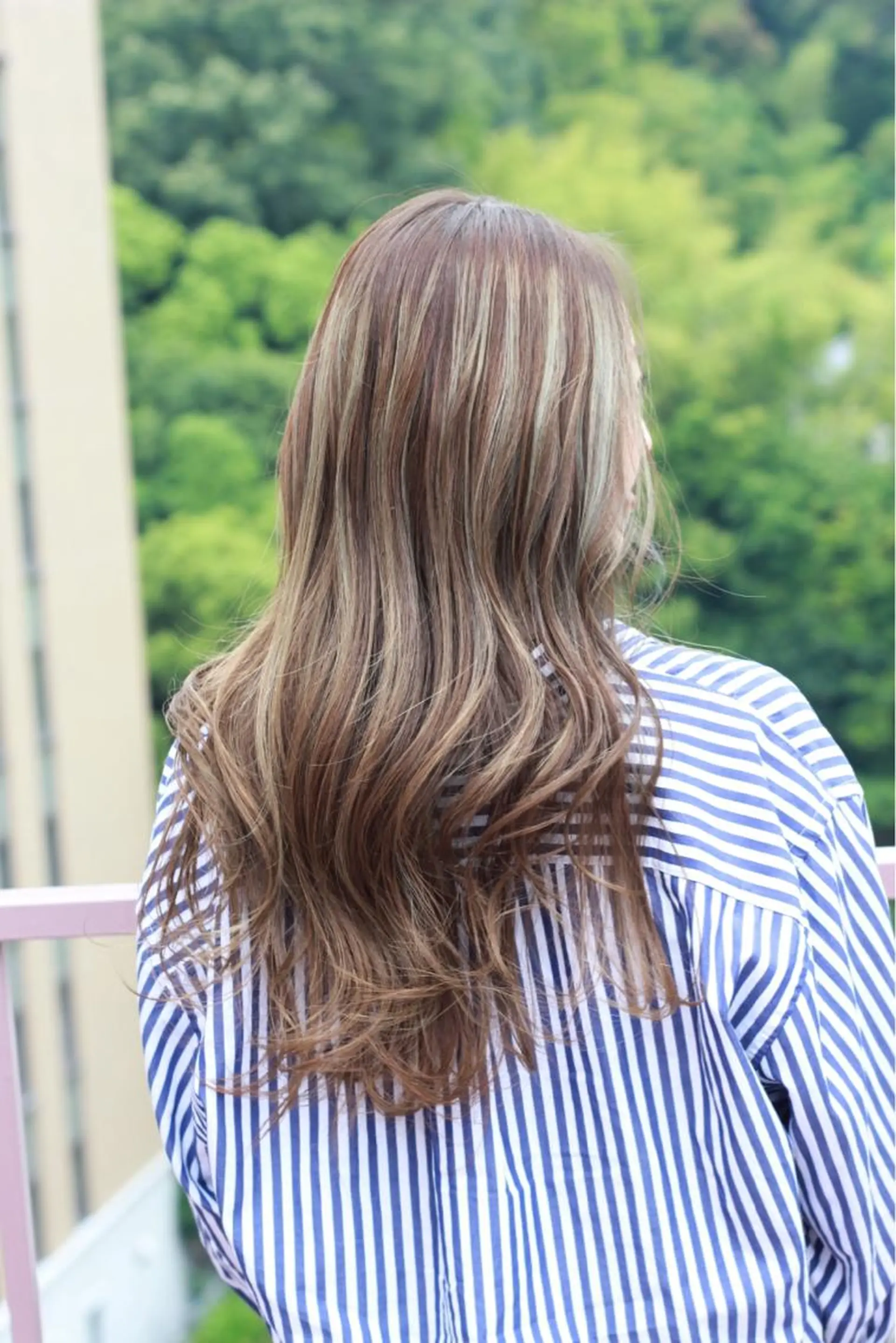 ロング カラー ハイライトカラー ハイライト ヘアカラー Viage （ビアージュ）のヘアスタイル