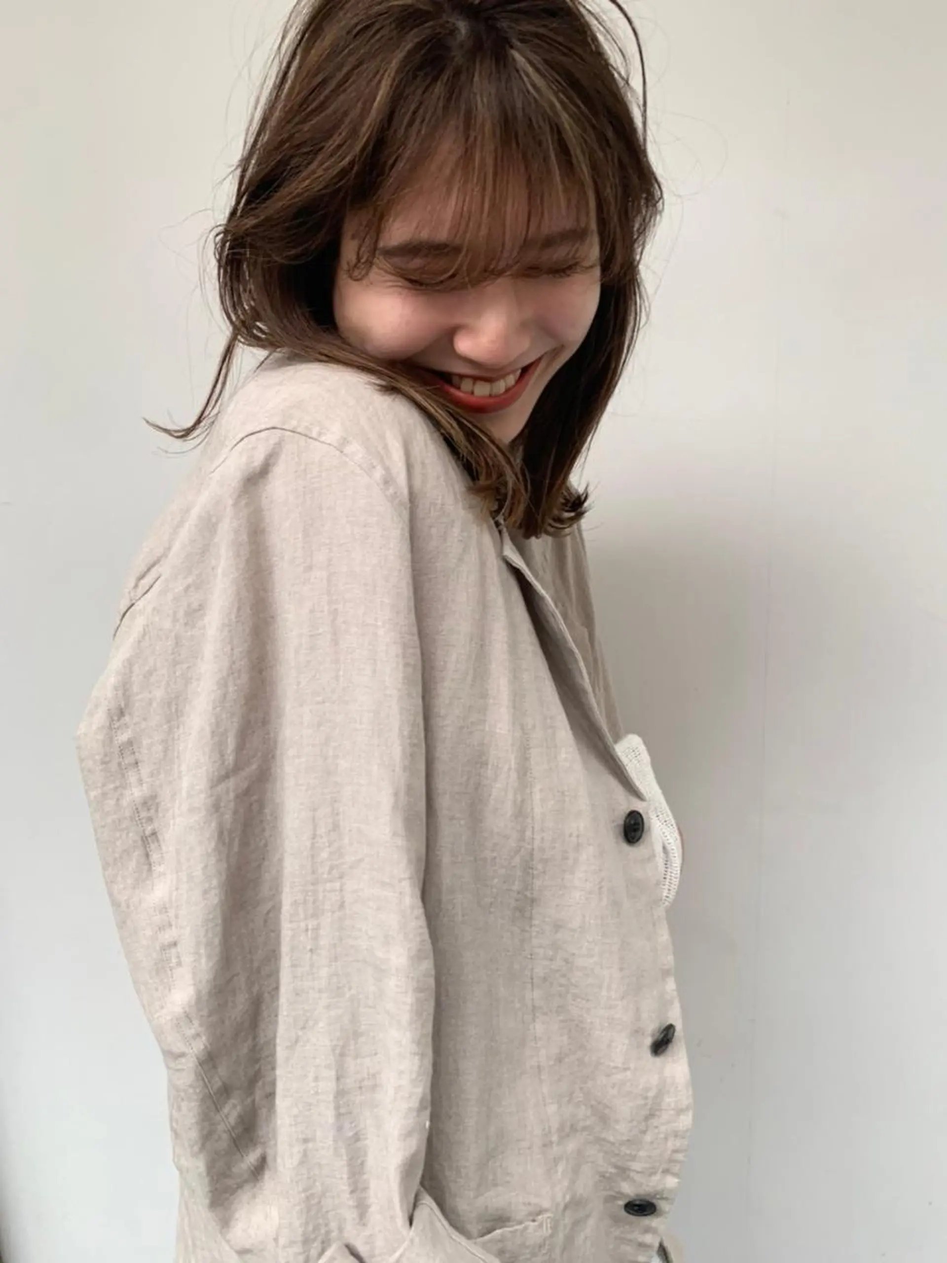 ミディアム パーマ カラー ミディアムパーマ ダブルカラー グラデーションカラー ハイライトカラー イルミナカラー カット ヘアカラー トリートメント CEINE PATHのヘアスタイル