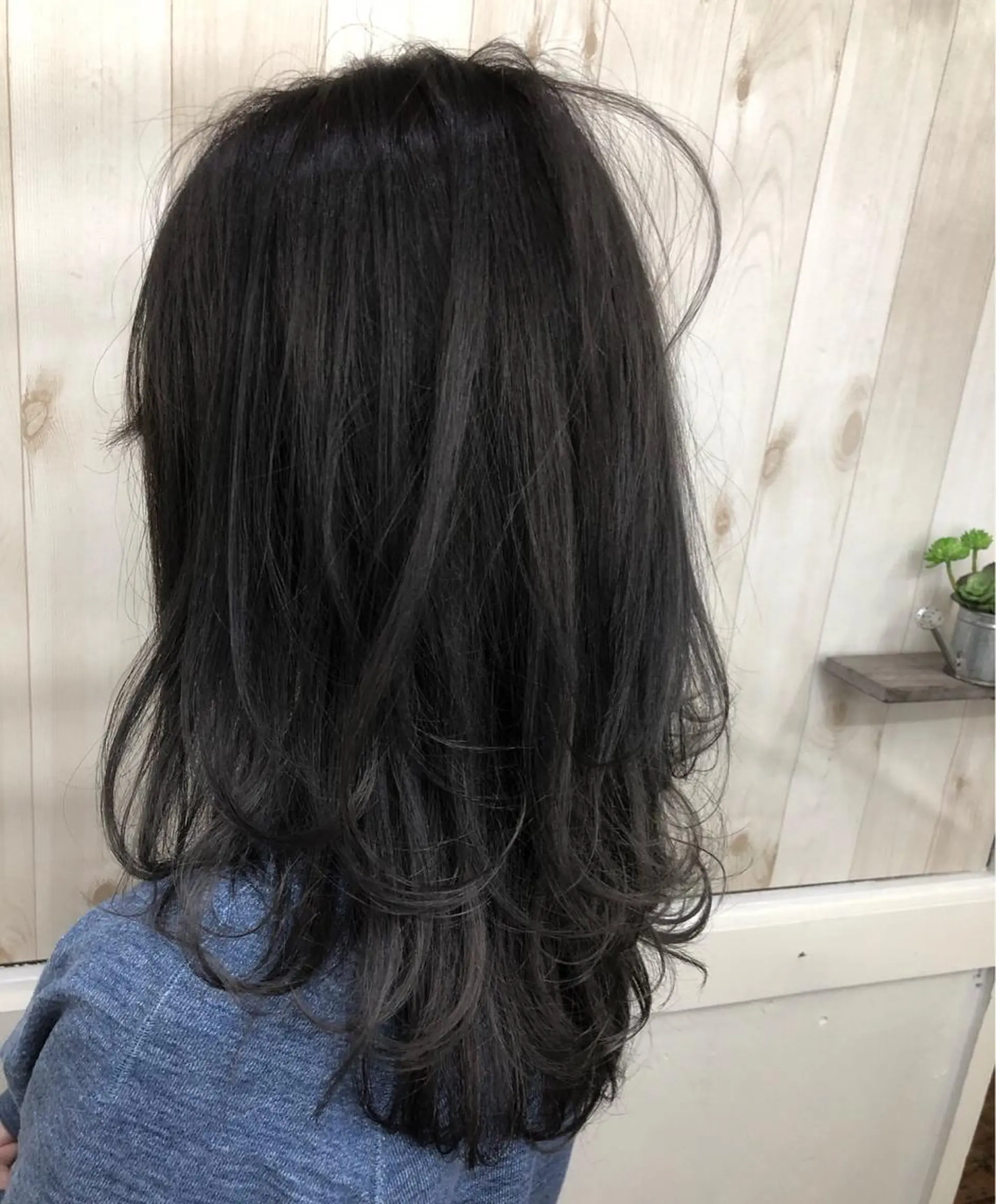 セミロング レイヤーカット ヘアカラー FERNA池袋所属・マンツーマン施術✂︎ 金田尚久🎨のヘアスタイル