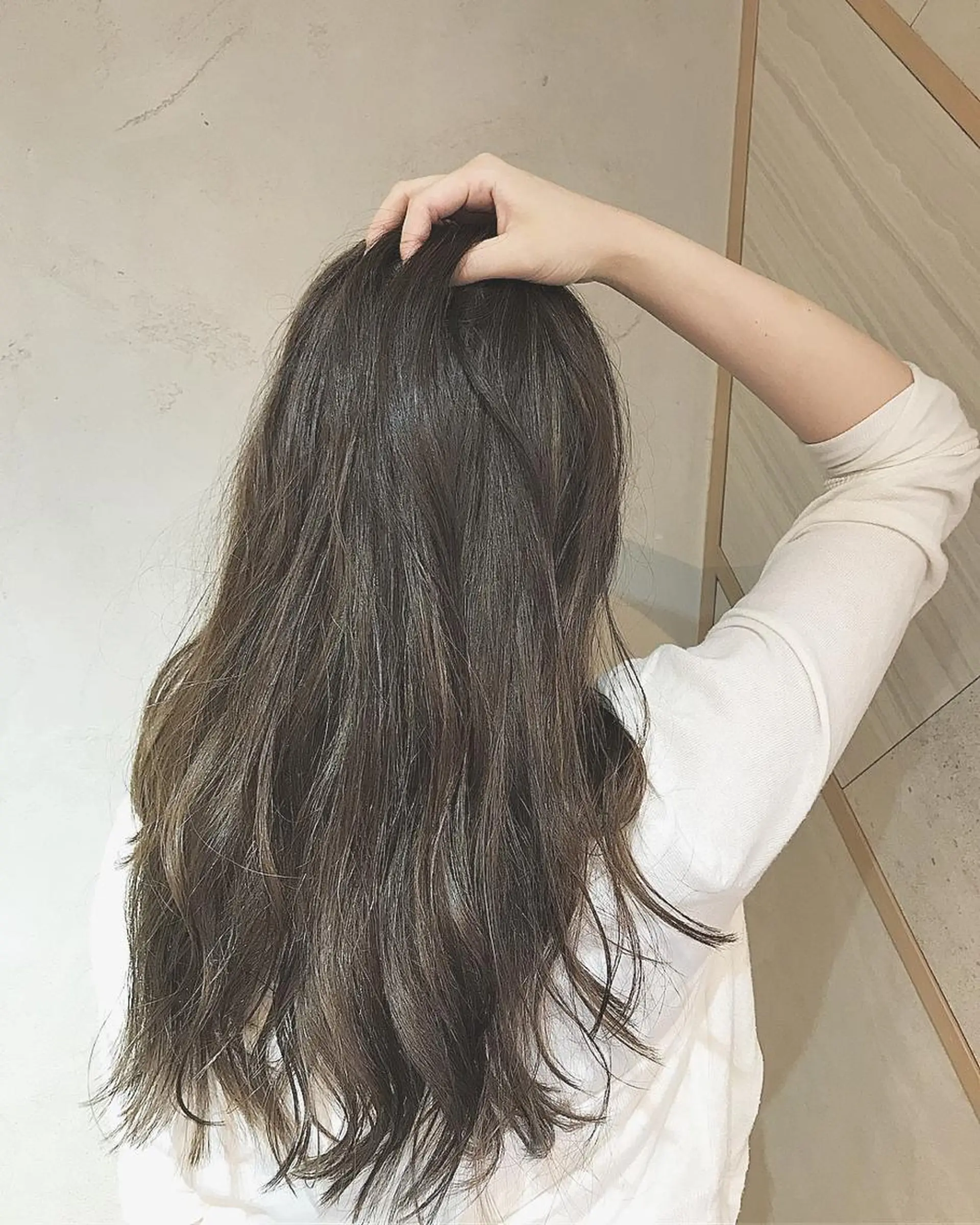 ロング カラー グレージュ ハイライトカラー ハイライト 髪質改善満足度NO1 山下のヘアスタイル