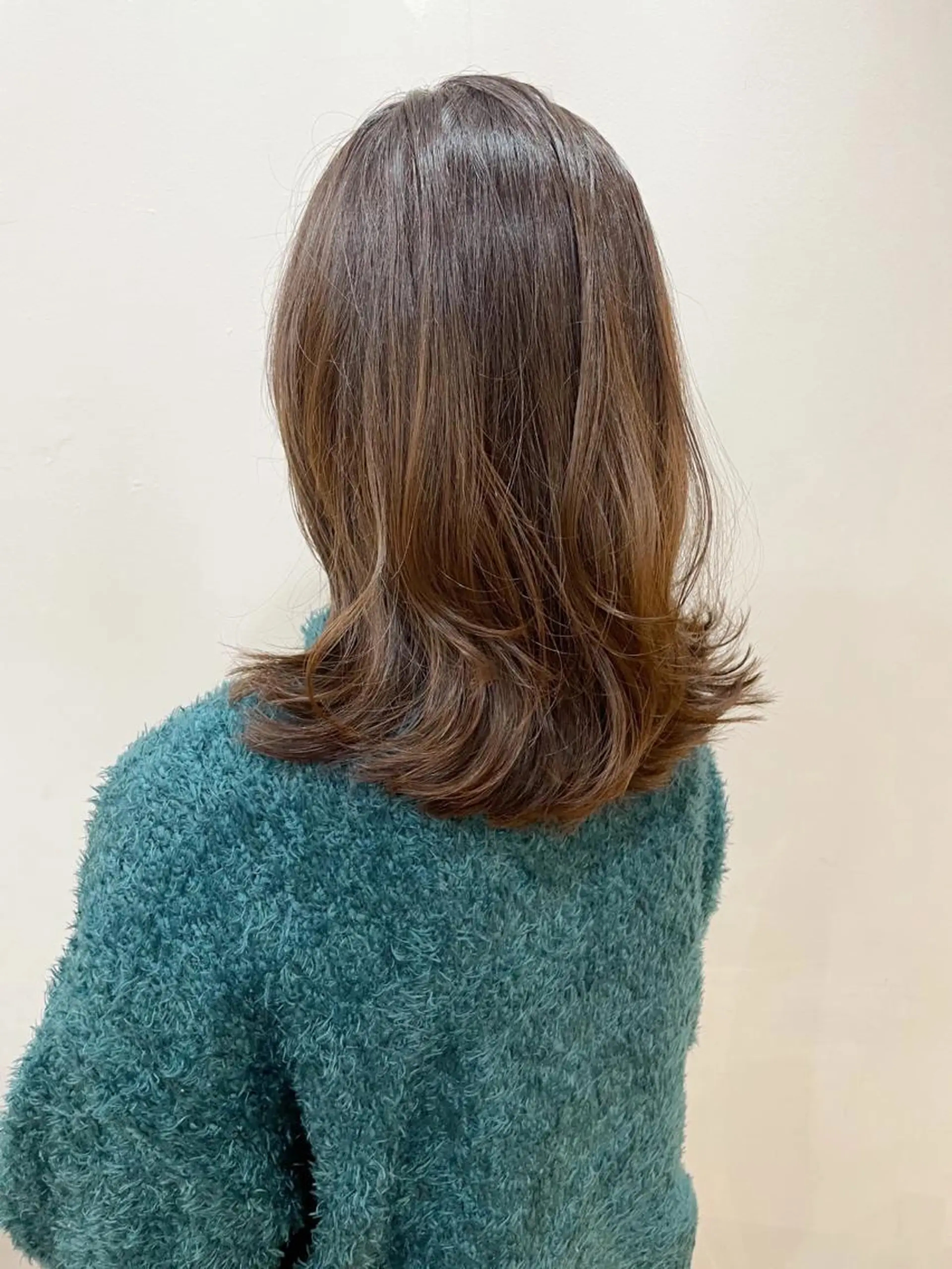 ミディアム カラー ヘアカラー トリートメント あずまぐち めぐみのヘアスタイル
