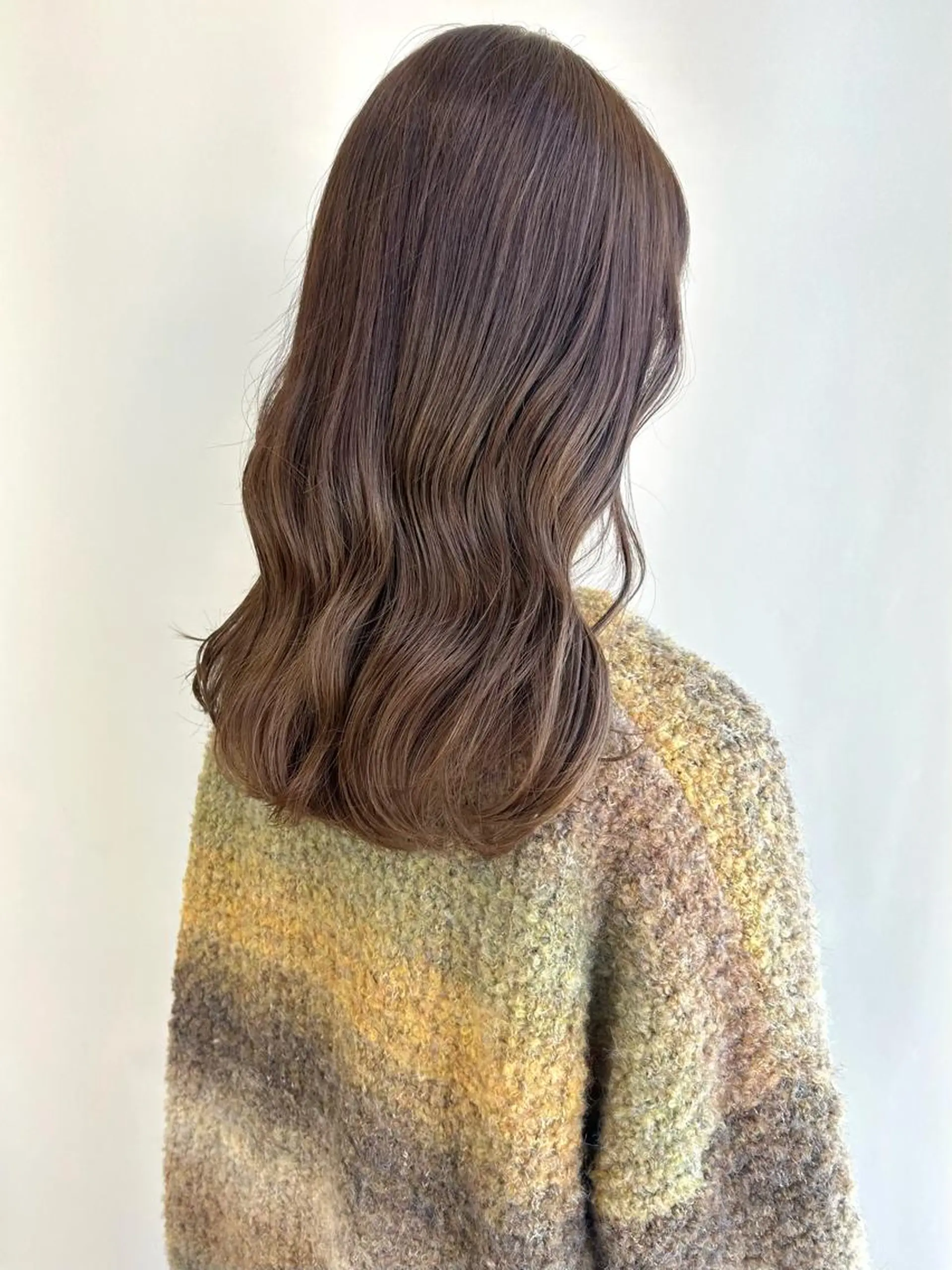 ロング カラー 壽真央 /ブリーチカラーのヘアスタイル