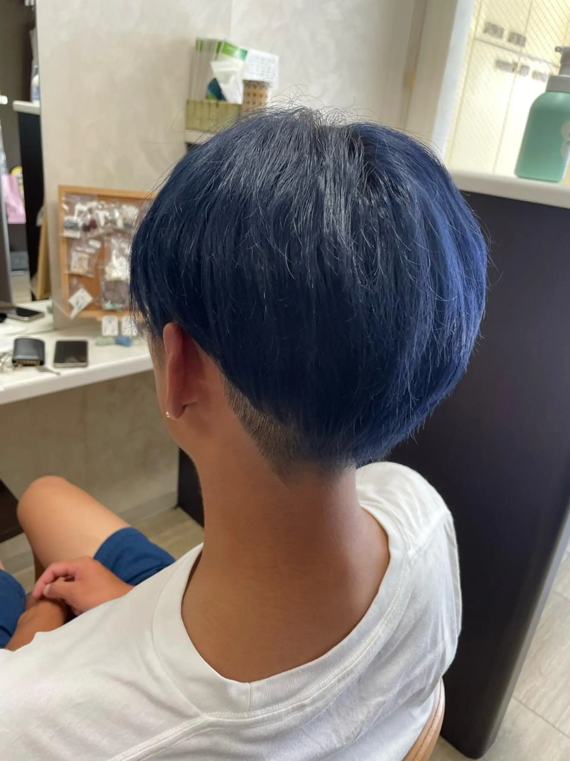 ショート カラー メンズ ブルーカラー ヘアカラー 徳留 もも花のヘアスタイル