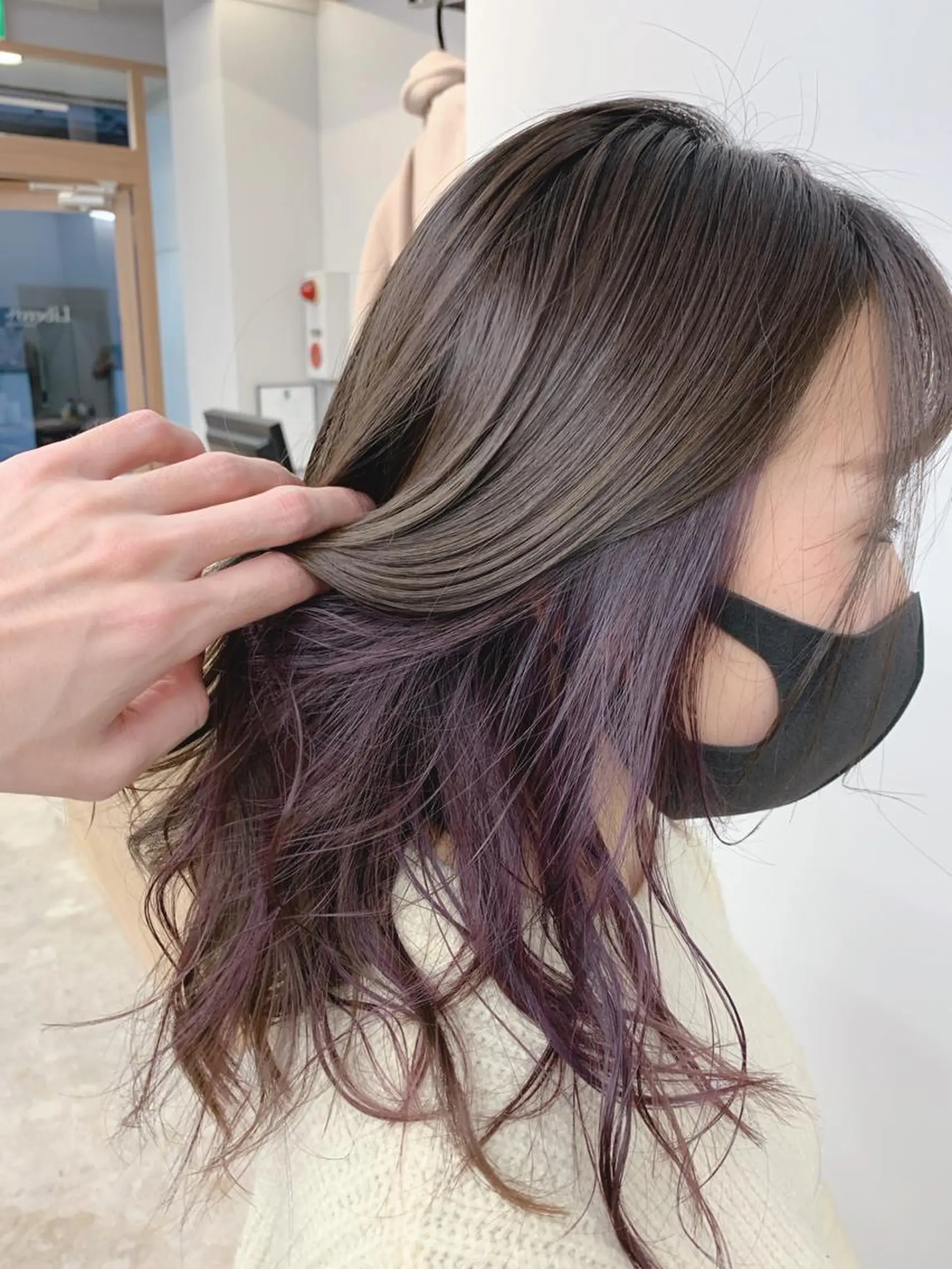 セミロング SAEKI【ior 】北千住店ブリーチのヘアスタイル