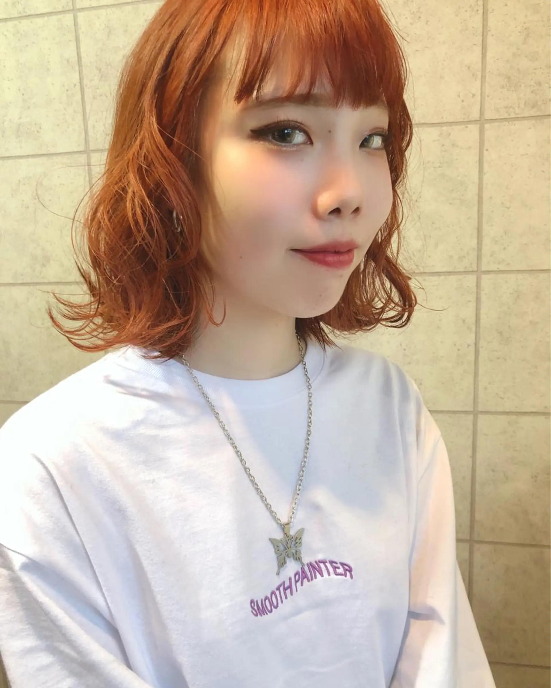 ミディアム カラー オレンジ 西本 夏美のヘアスタイル
