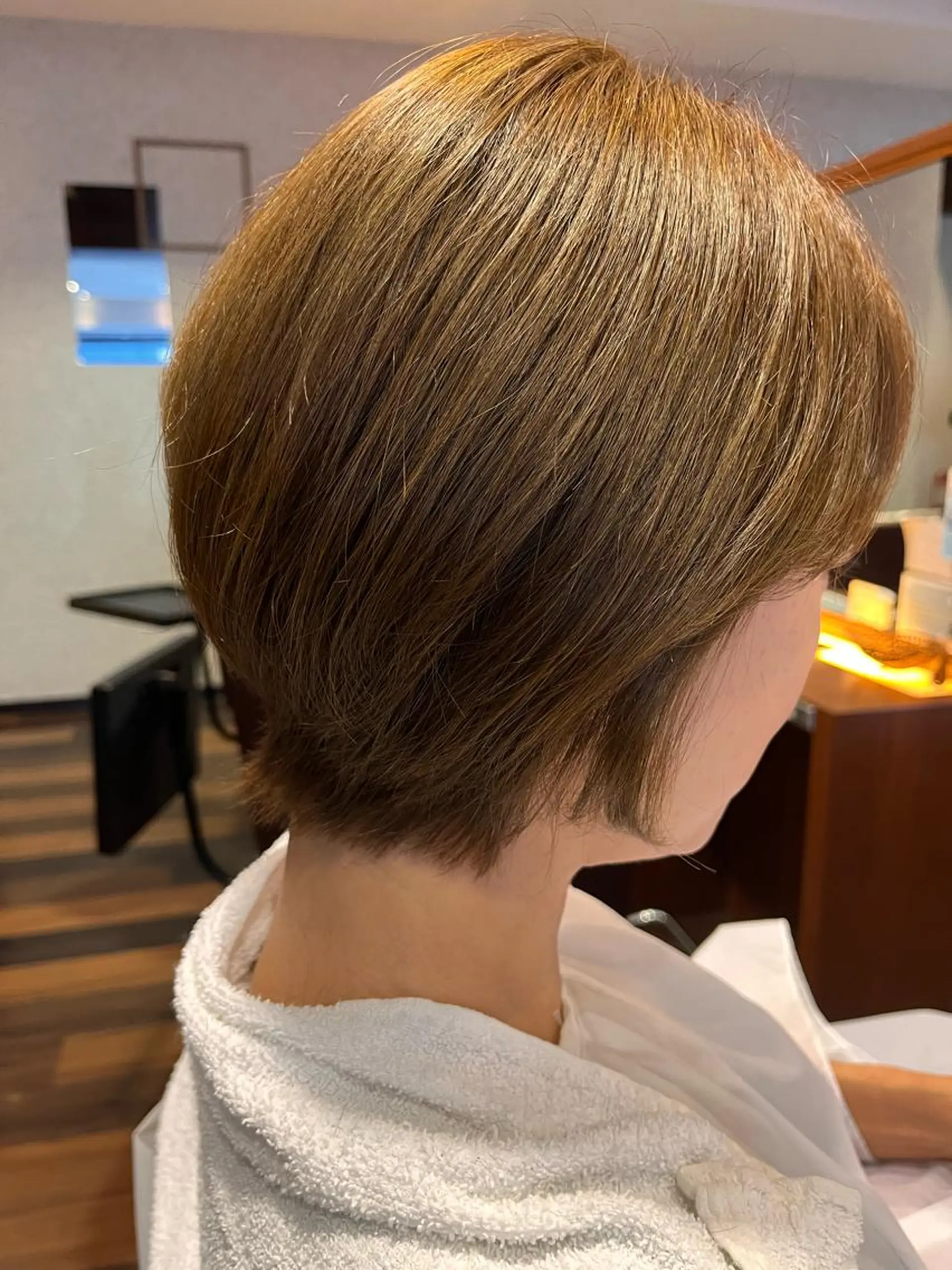 ショート くびれヘア ショートヘア カット ヘアカラー サイトウ ナツキのヘアスタイル
