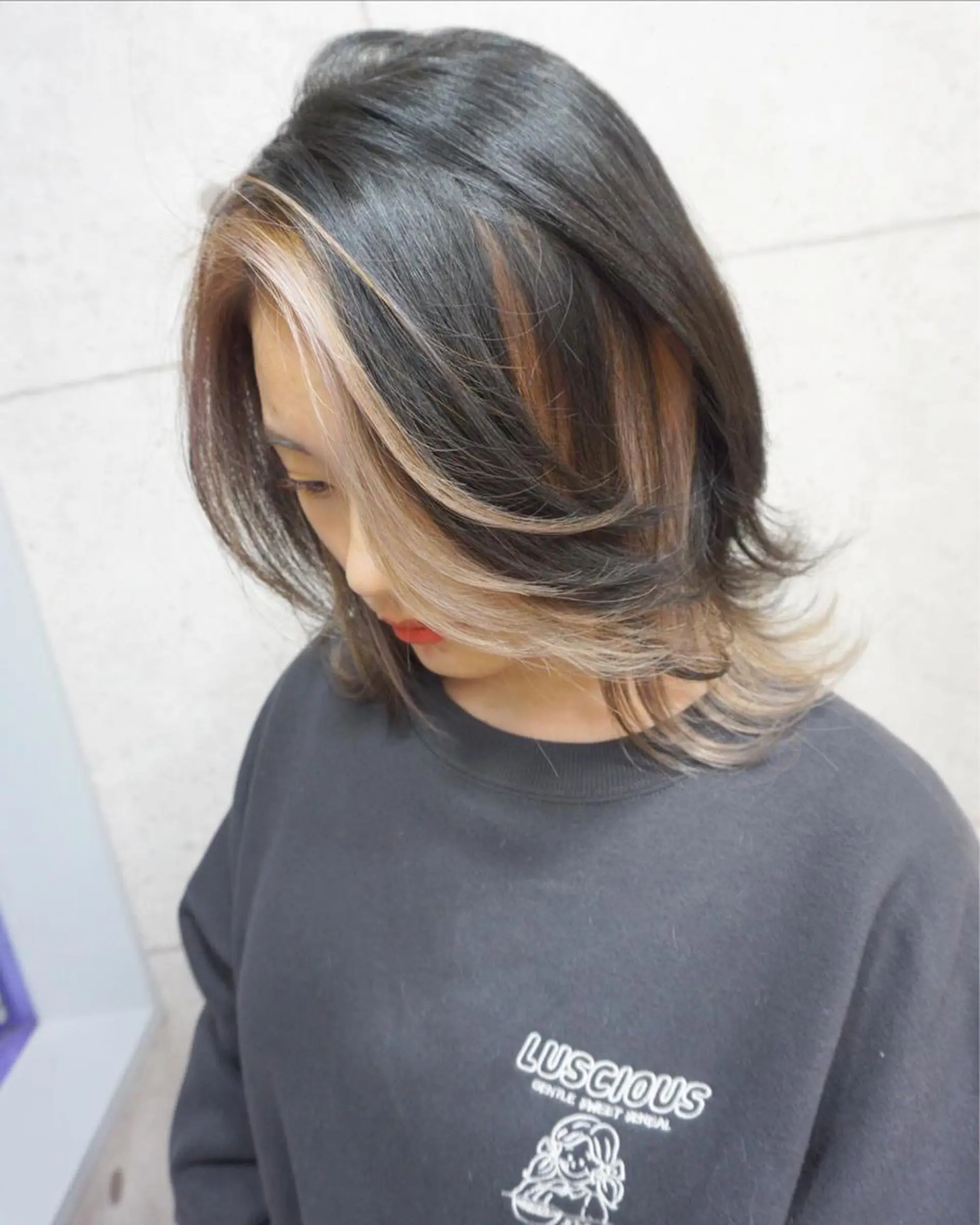 ミディアム レイヤーカット ウルフカット ウルフレイヤー hair teria ryu 大塚のヘアスタイル
