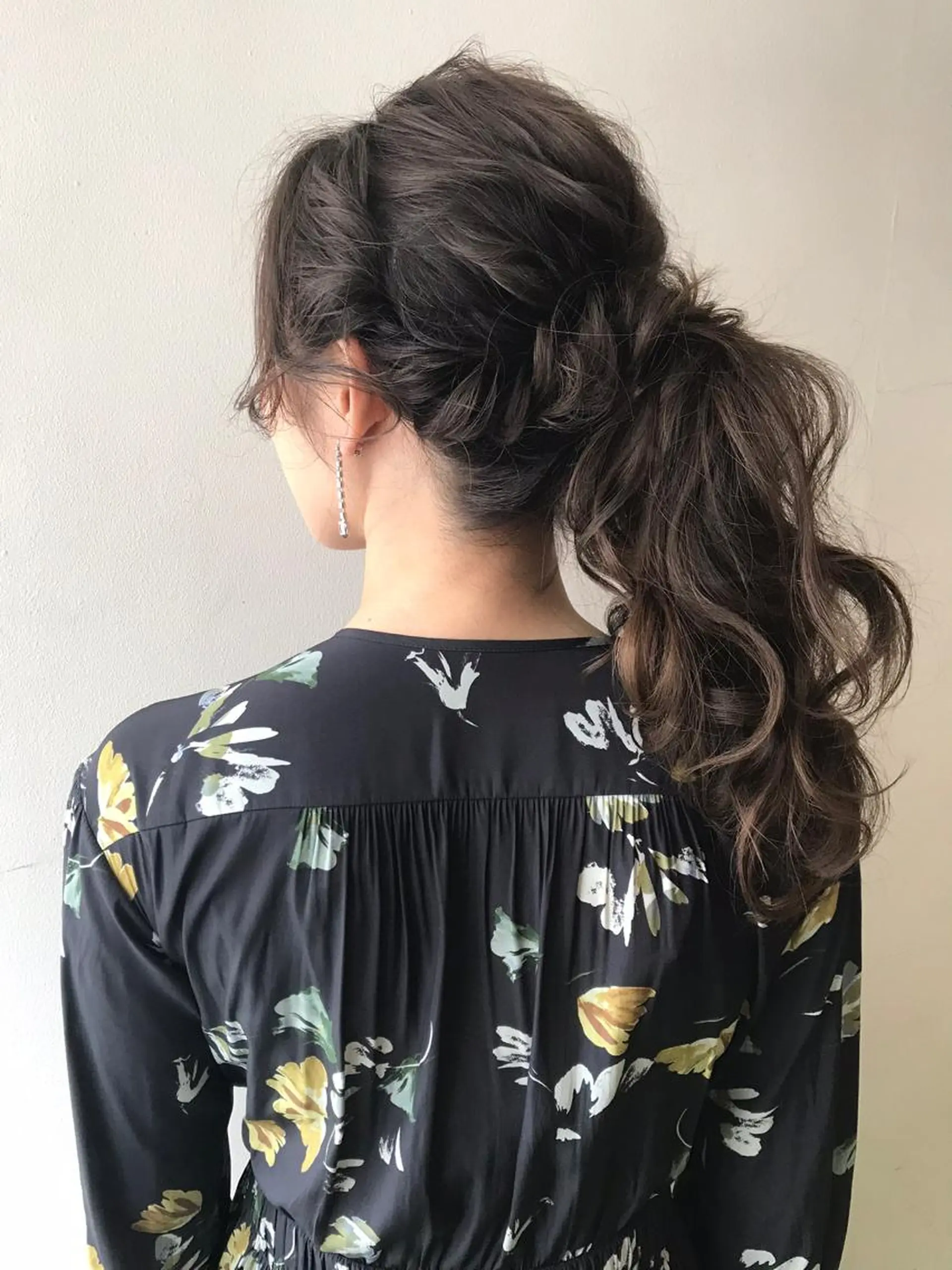 セミロング ヘアアレンジ ポニーテール ⭐️ アユミ⭐️のヘアスタイル