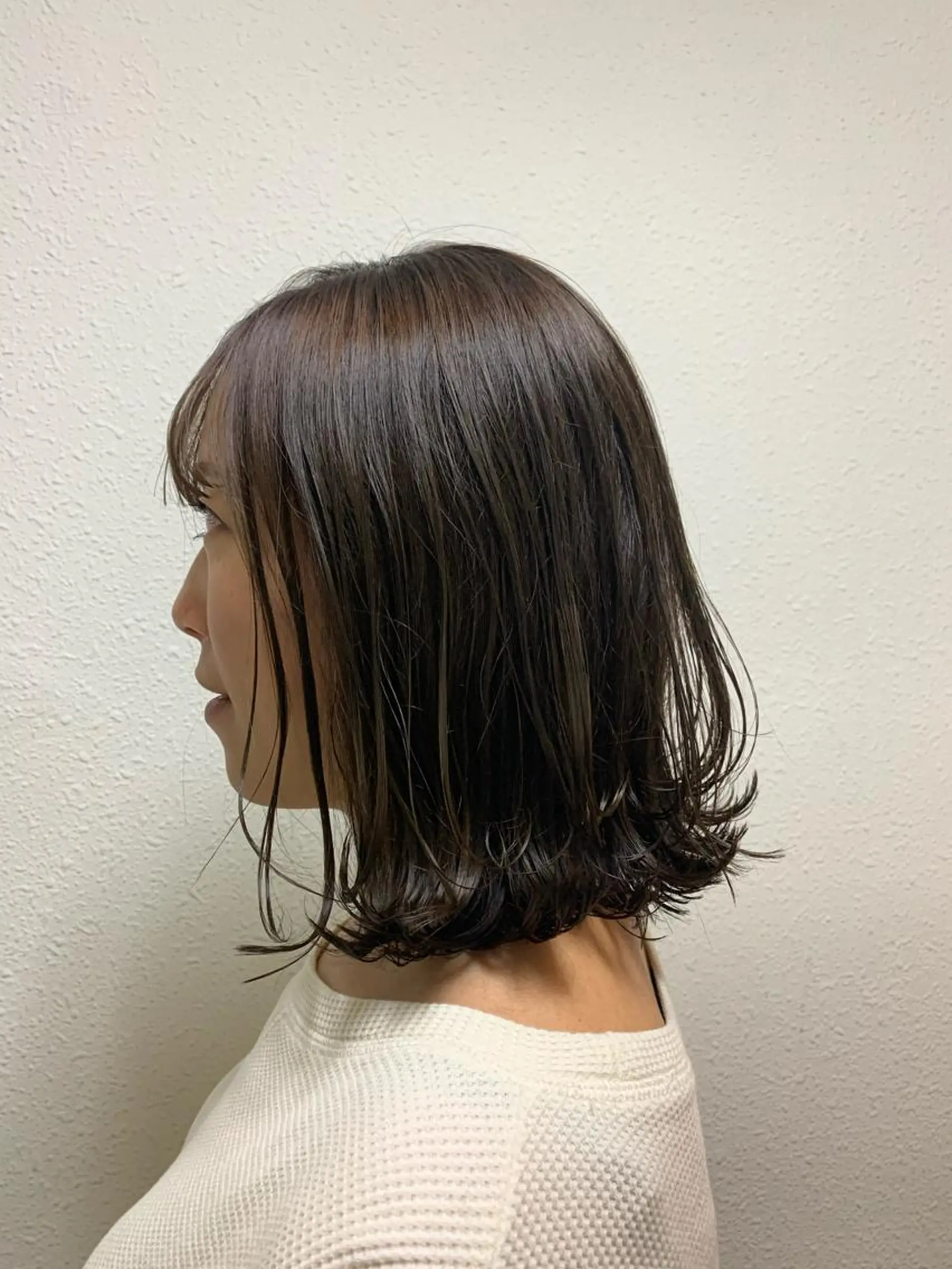 セミロング カラー エンドウ　ミノリ🤎 /半個室/レイヤーのヘアスタイル