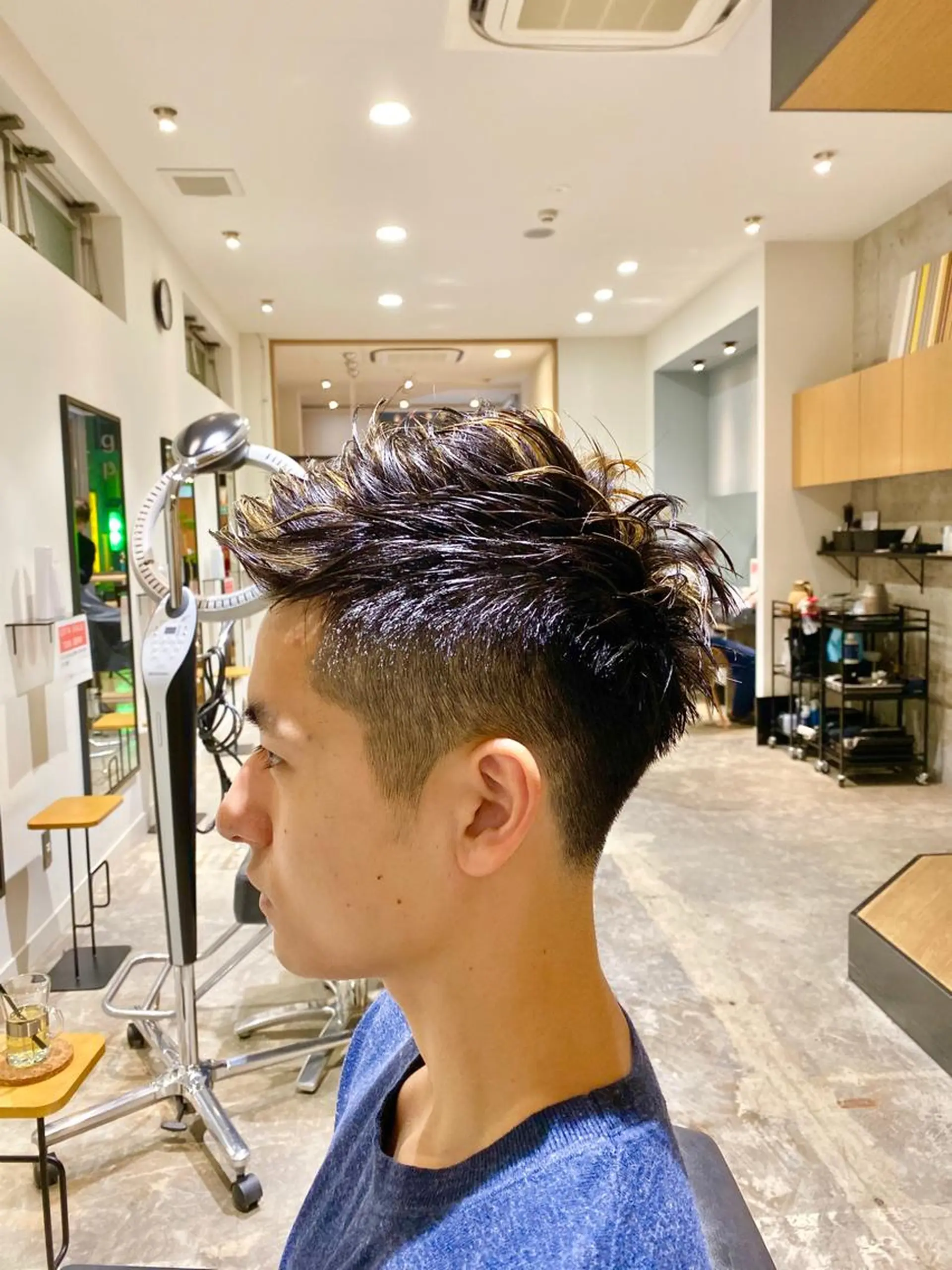 ショート カラー メンズ メンズハイトーン ハイトーンカラー カット ヘッドスパ KEN KENのヘアスタイル