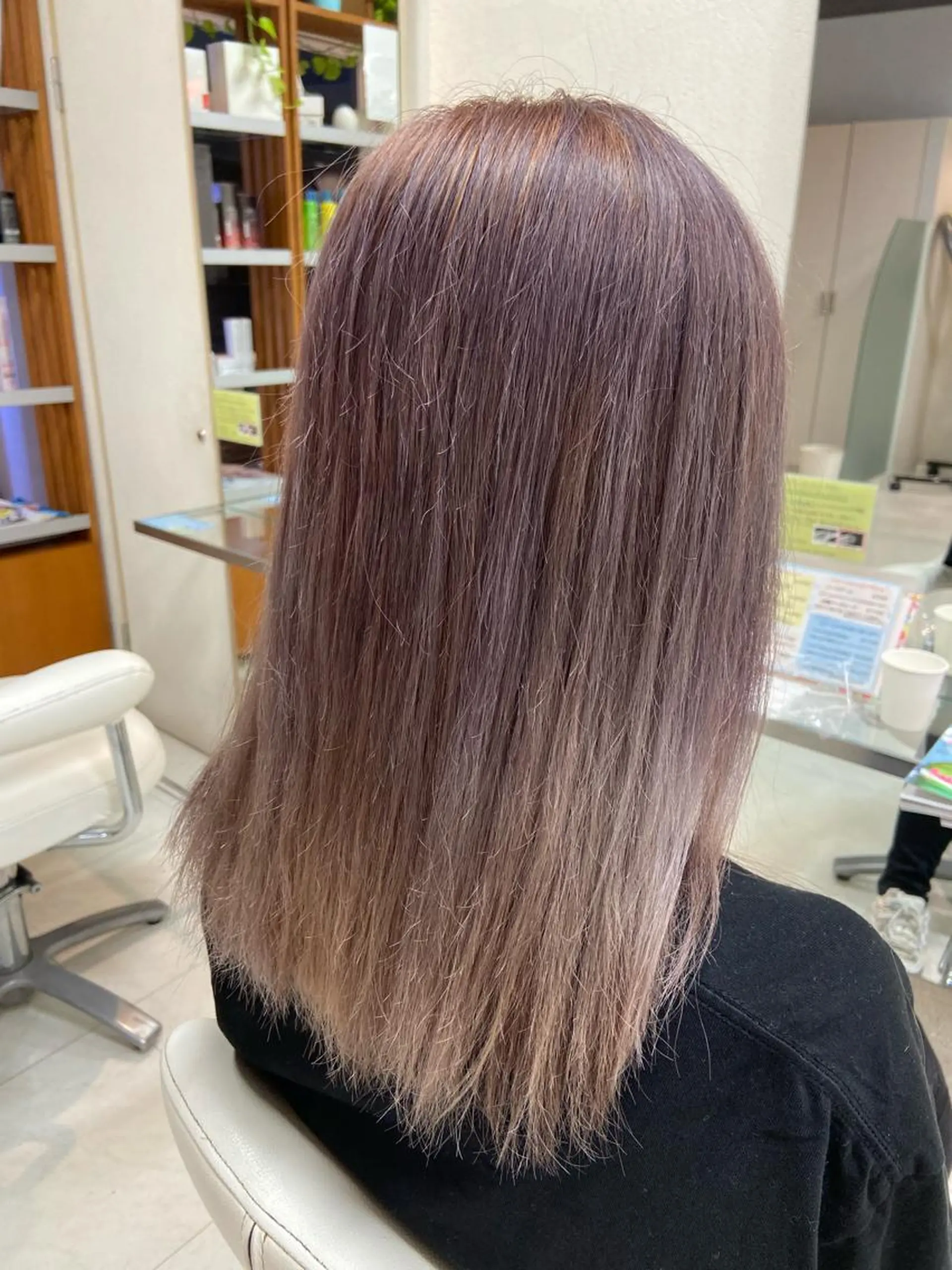 セミロング カラー パープルカラー ヘアカラー 菊地 美憂のヘアスタイル