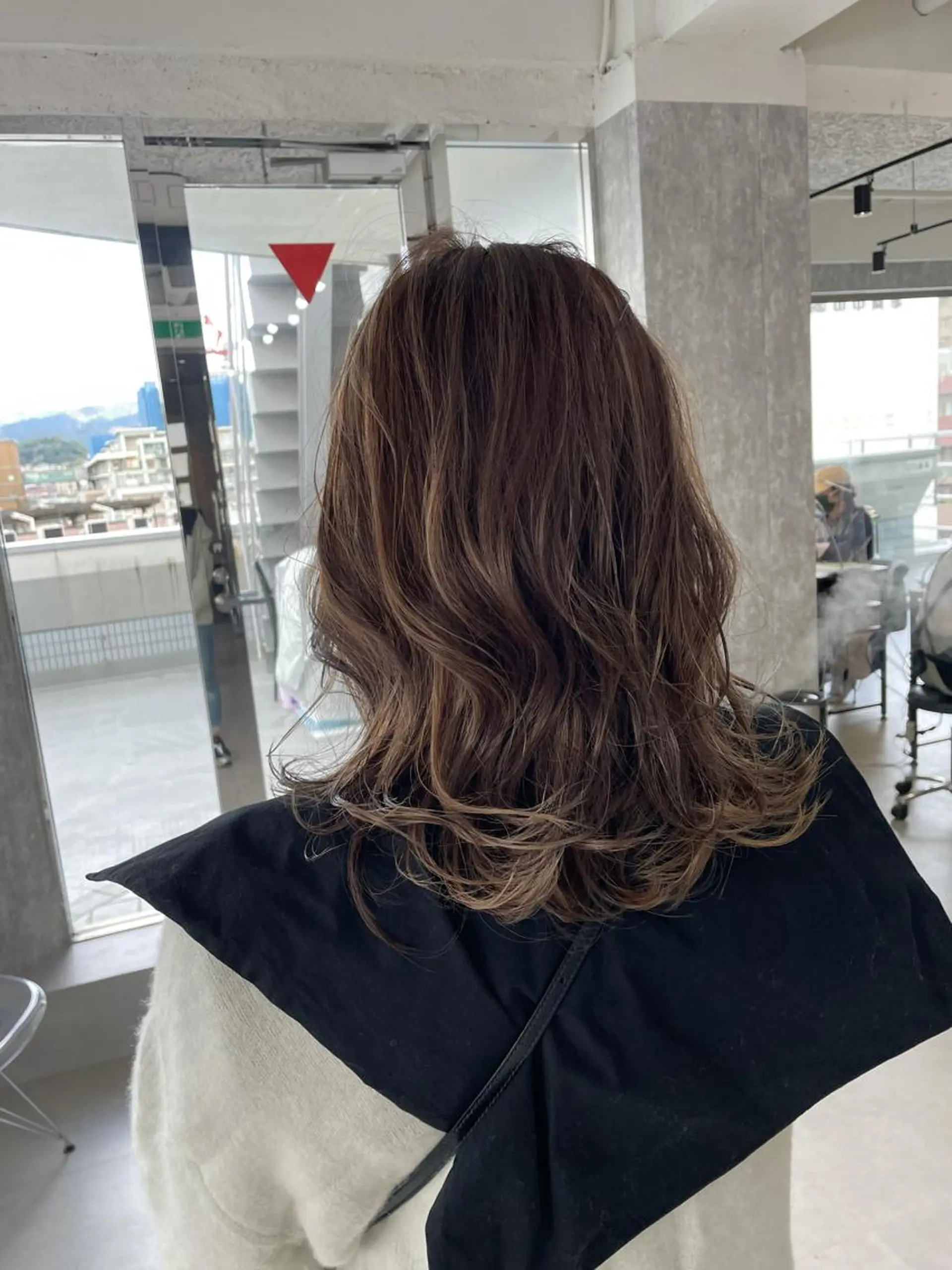 ミディアム カラー カット パーマ トリートメント ALLEN hair 京橋店のヘアスタイル