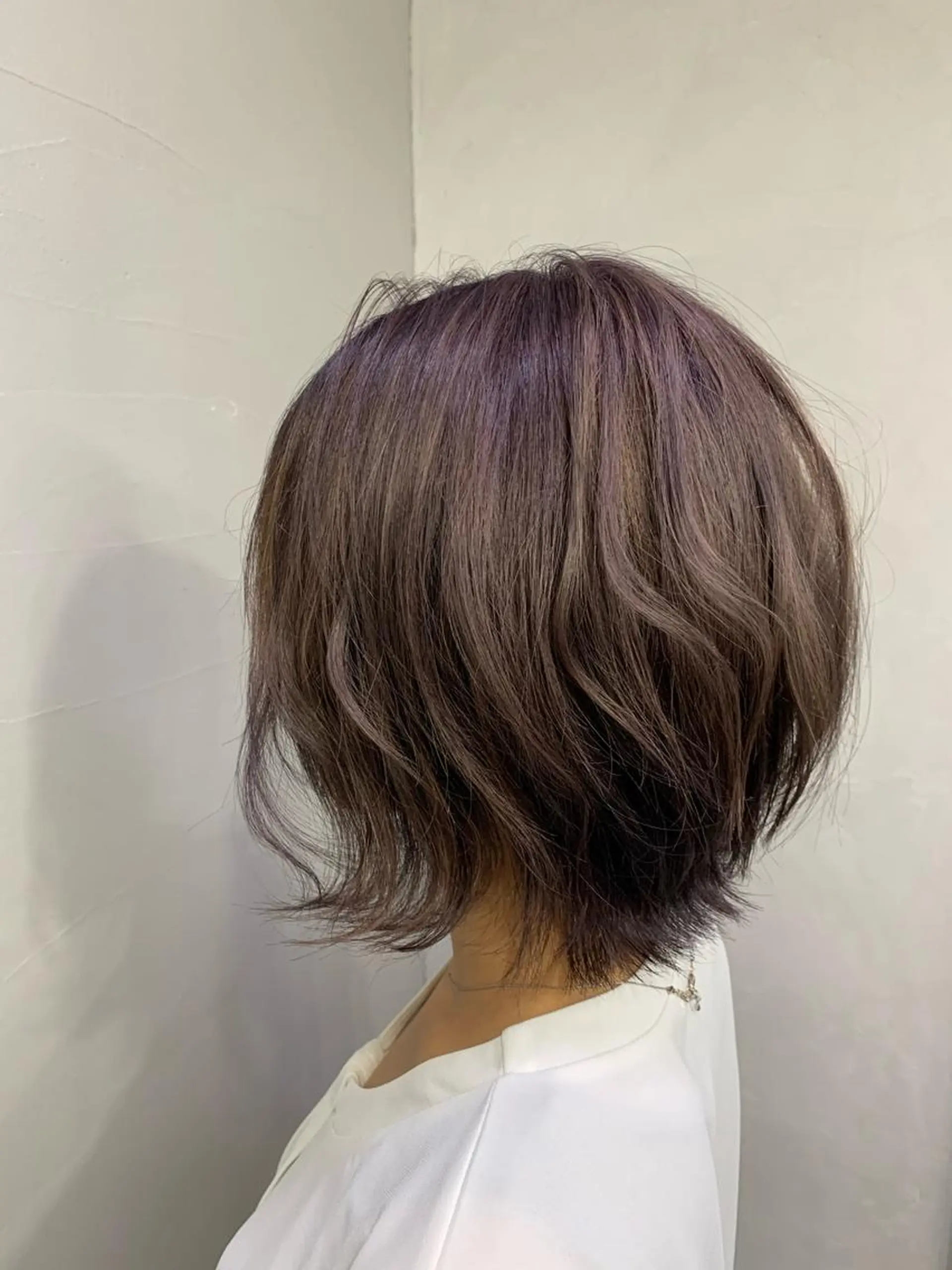 ショート カラー 高木 藍のヘアスタイル