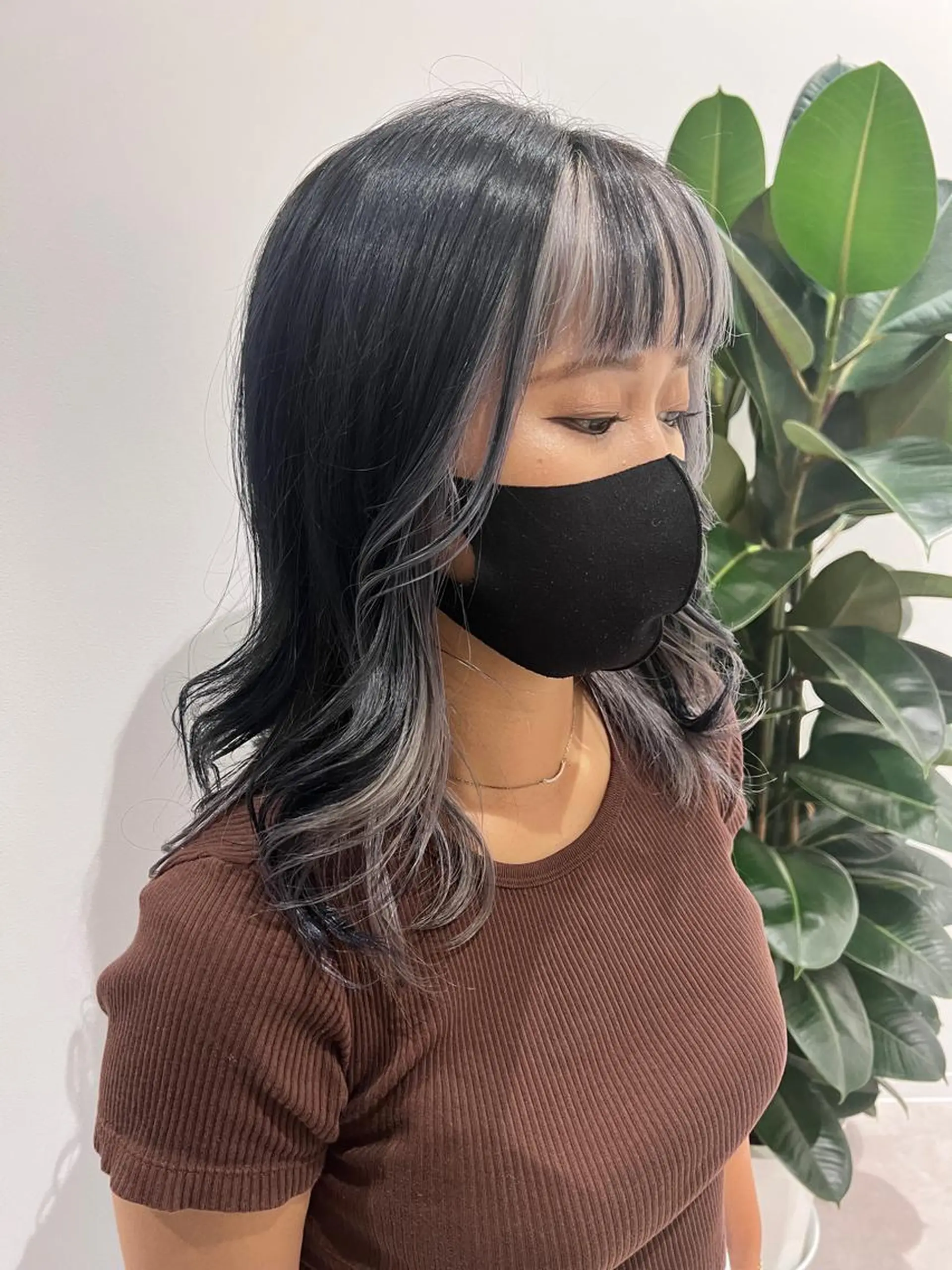 ミディアム カット ヘアカラー トリートメント ally hairsalon所属・Emi .のヘアスタイル