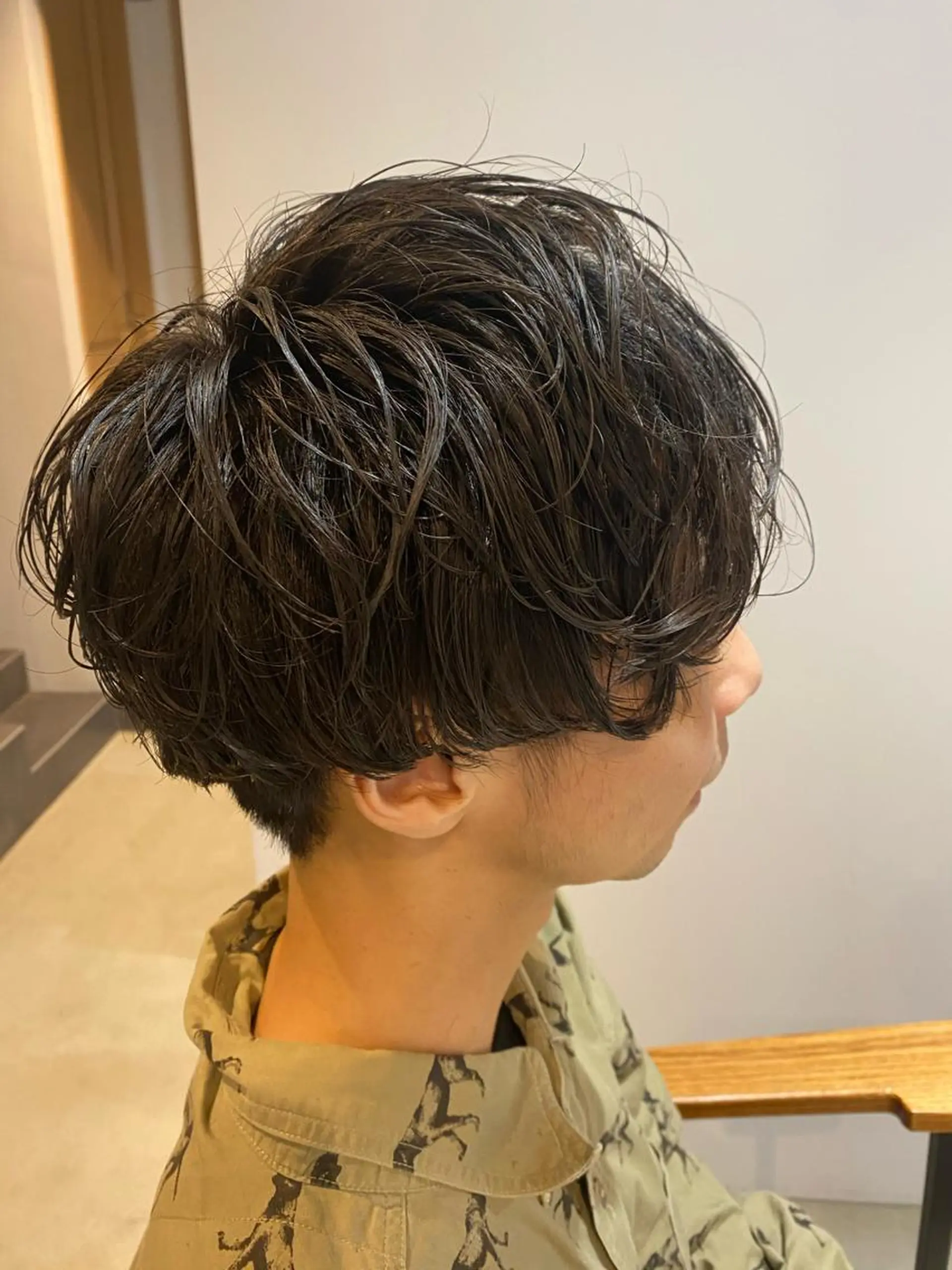 パーマ ニュアンスパーマ レイヤーカット ハイトーンウエダのヘアスタイル