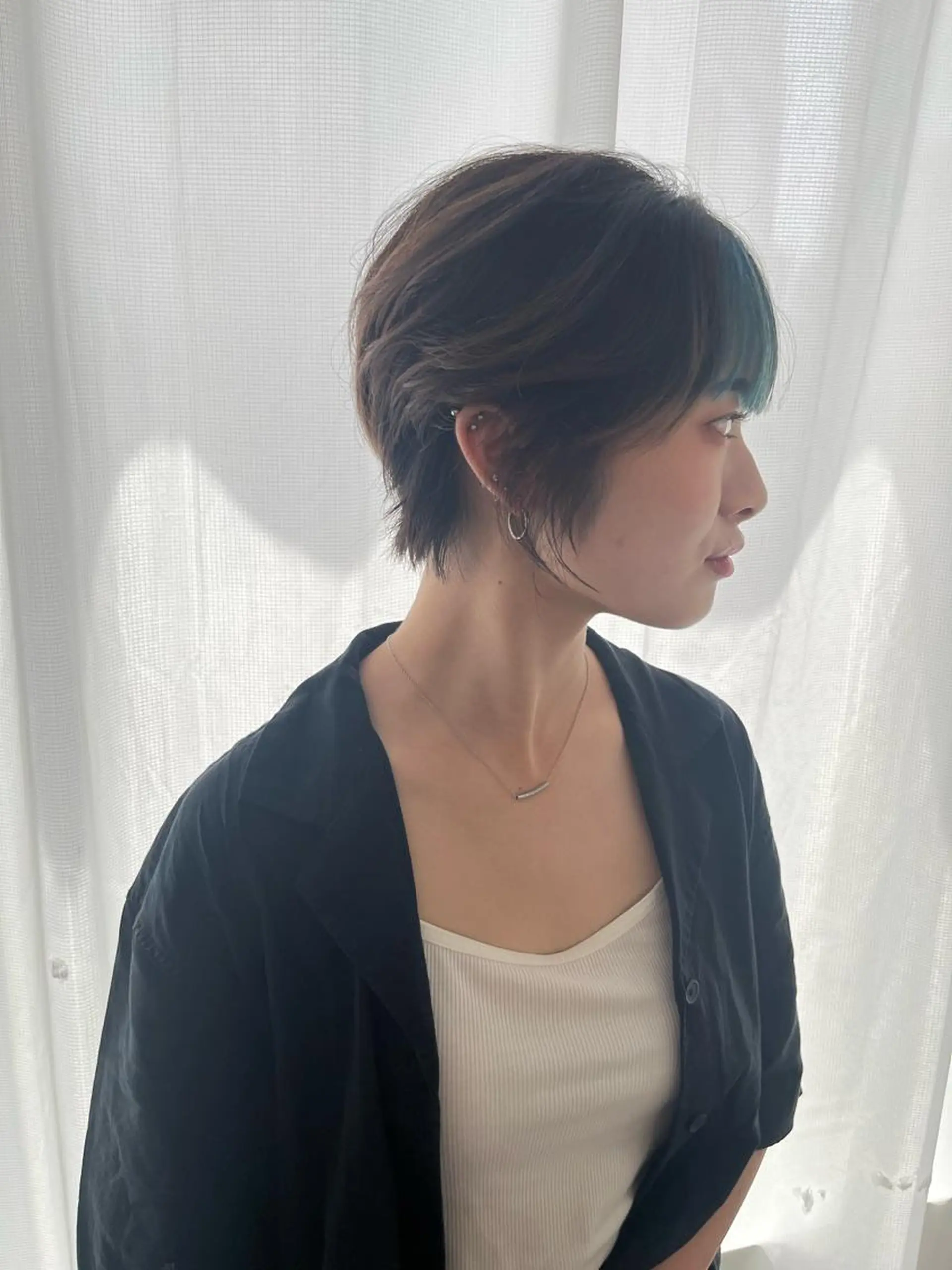 ショート アブアイ所属・🌈艶髪ハイトーン SENAのヘアスタイル