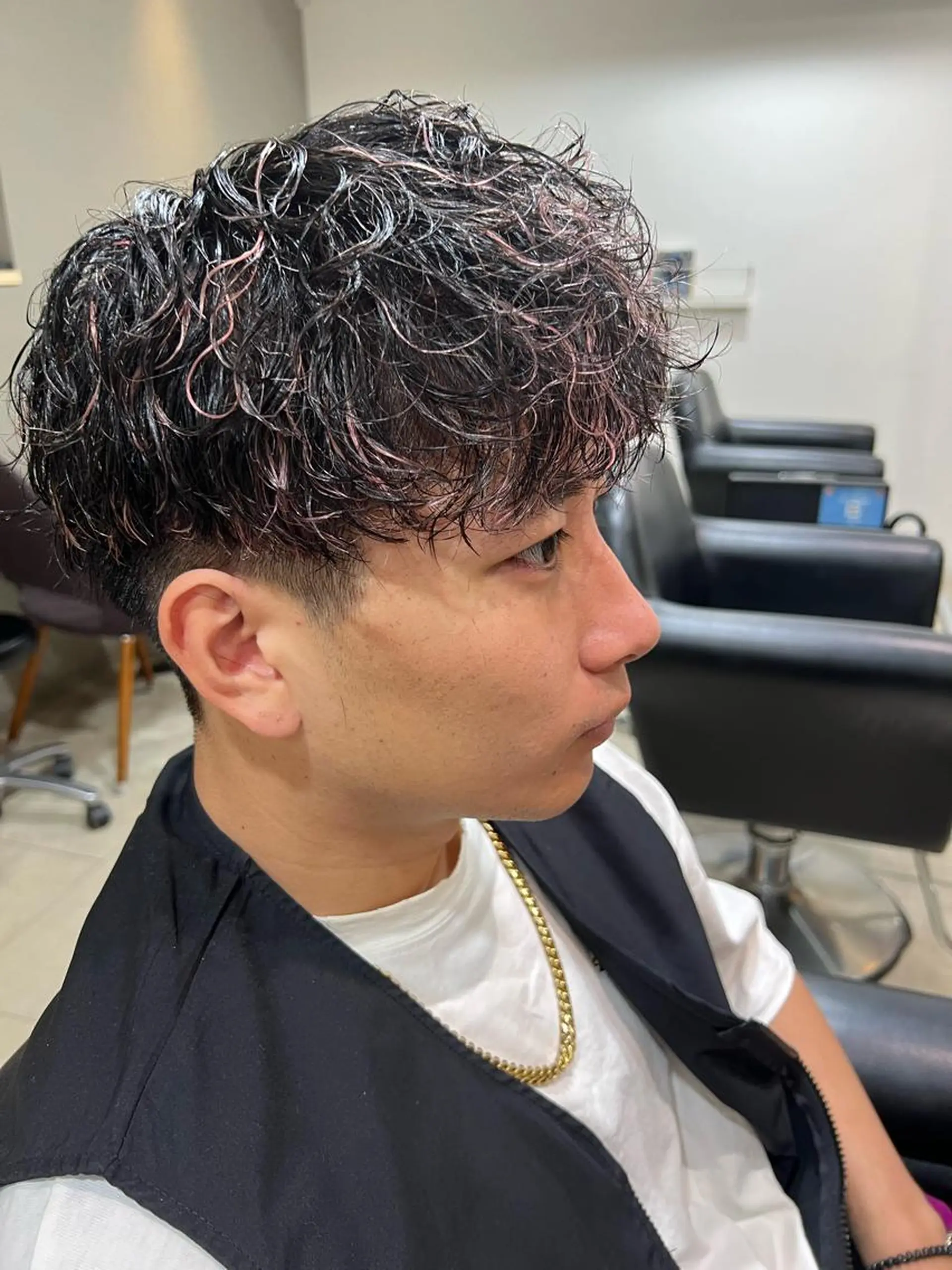 メンズ メンズメッシュ 心斎橋バレイヤージュ 小林勝貴のヘアスタイル