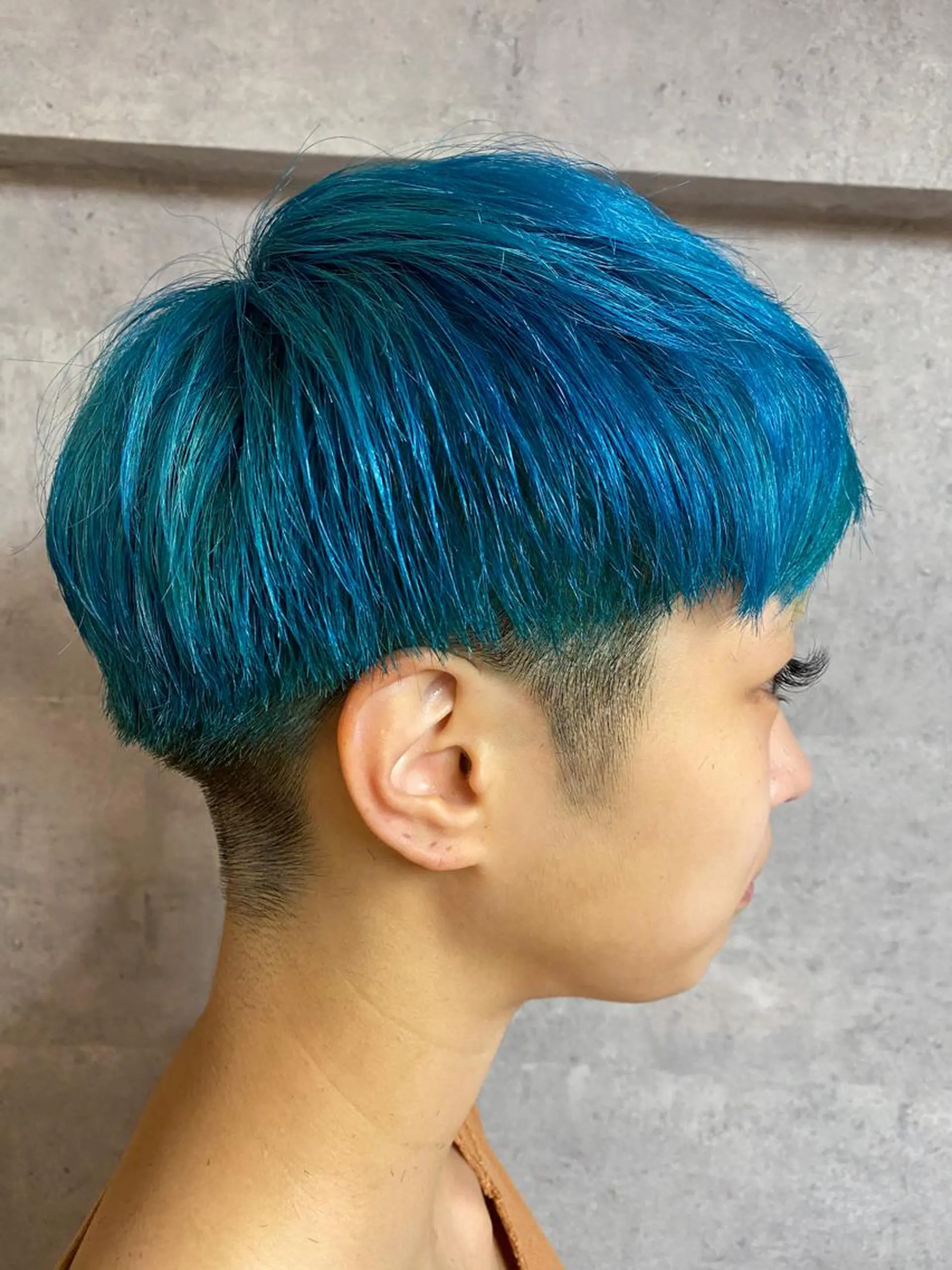 ショート カラー ブリーチ 久保亮太 /大人ショートのヘアスタイル