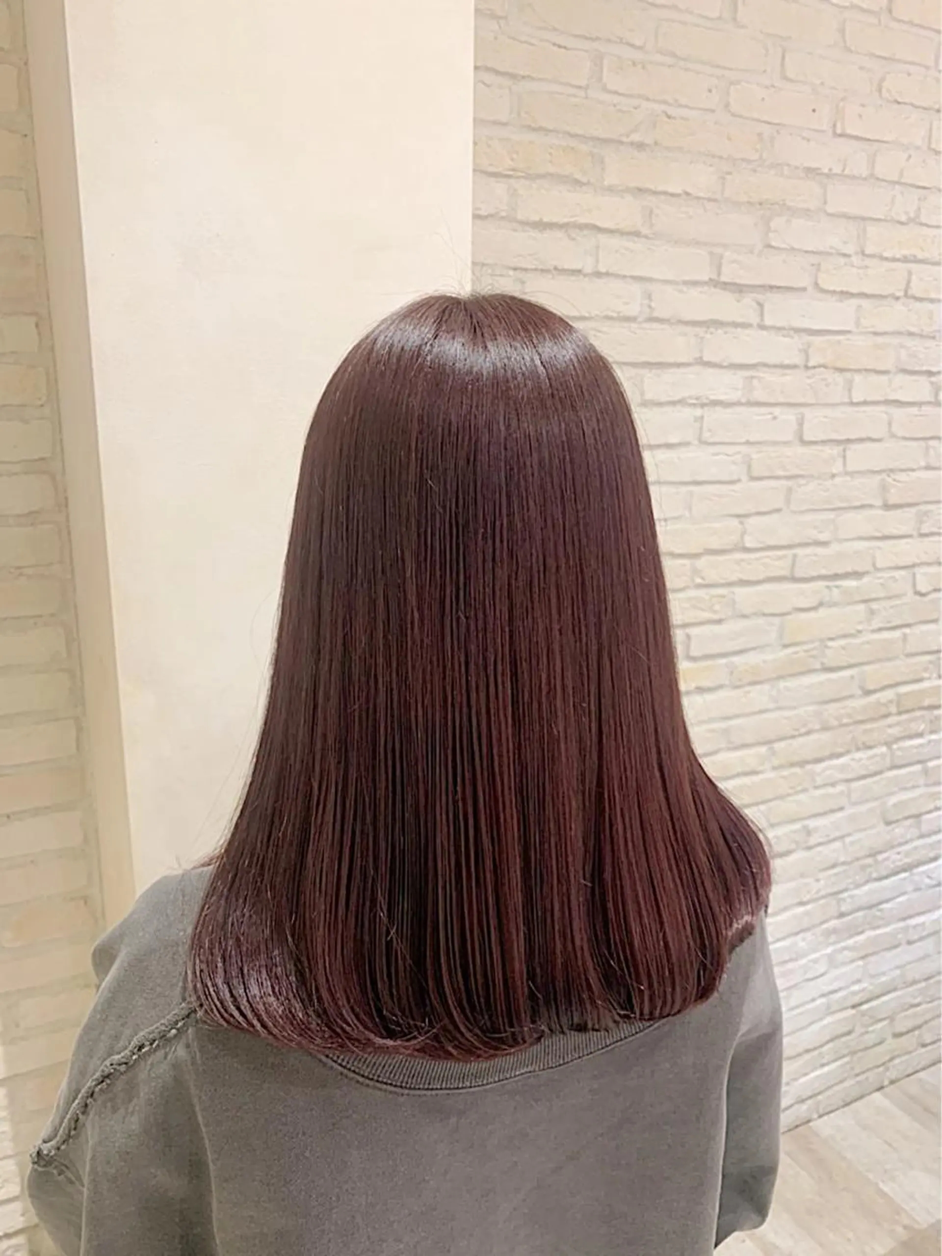 セミロング カラー ブリーチ ブラウンカラー ブリーチなしカラー ピンクカラー ピンクブラウン エクステ/ハイトーン 🐏☁️miminaのヘアスタイル