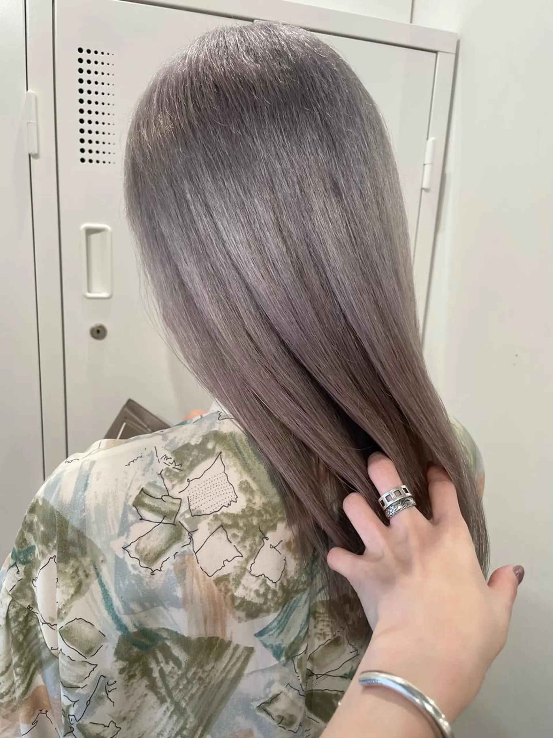 ロング カラー 💘MICOTO藤沢 髪質改善ブリーチ💘のヘアスタイル