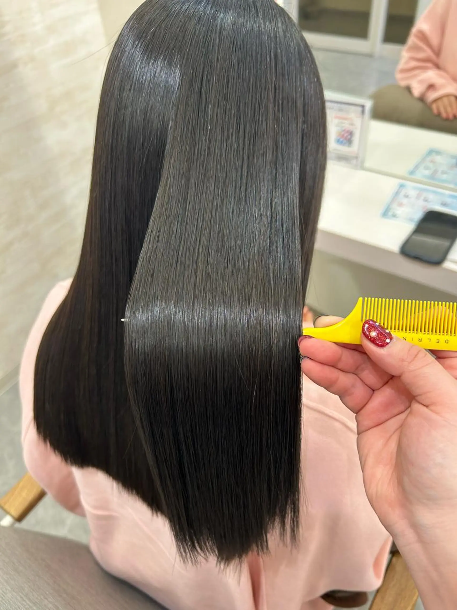 ロング カラー ヘアアレンジ カット トリートメント 髪質改善&艶感カラー 🪄岡井美結のヘアスタイル