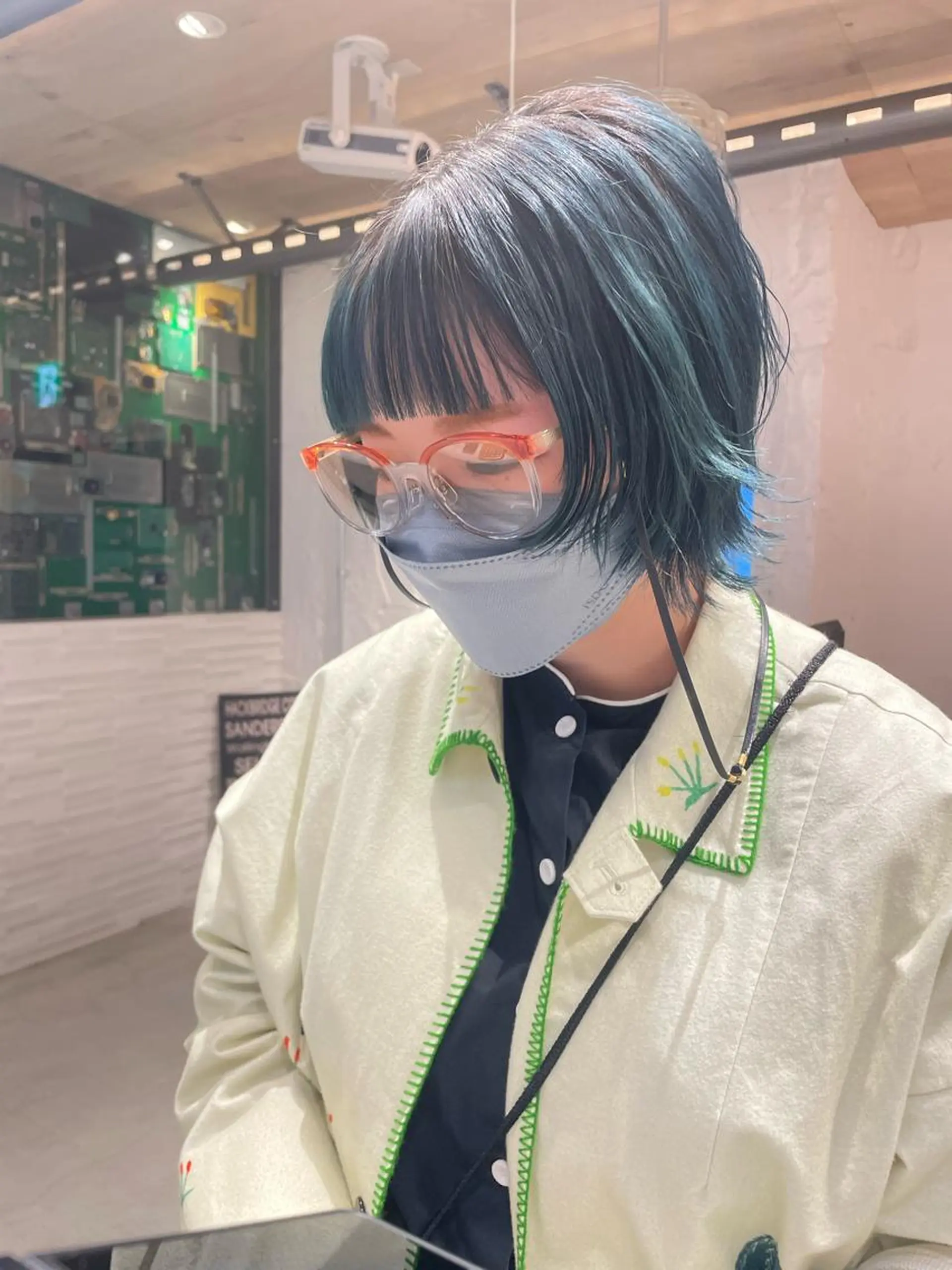 ショート カラー ヘアカラー 艶ハイトーン👑♡ NATSUKIのヘアスタイル