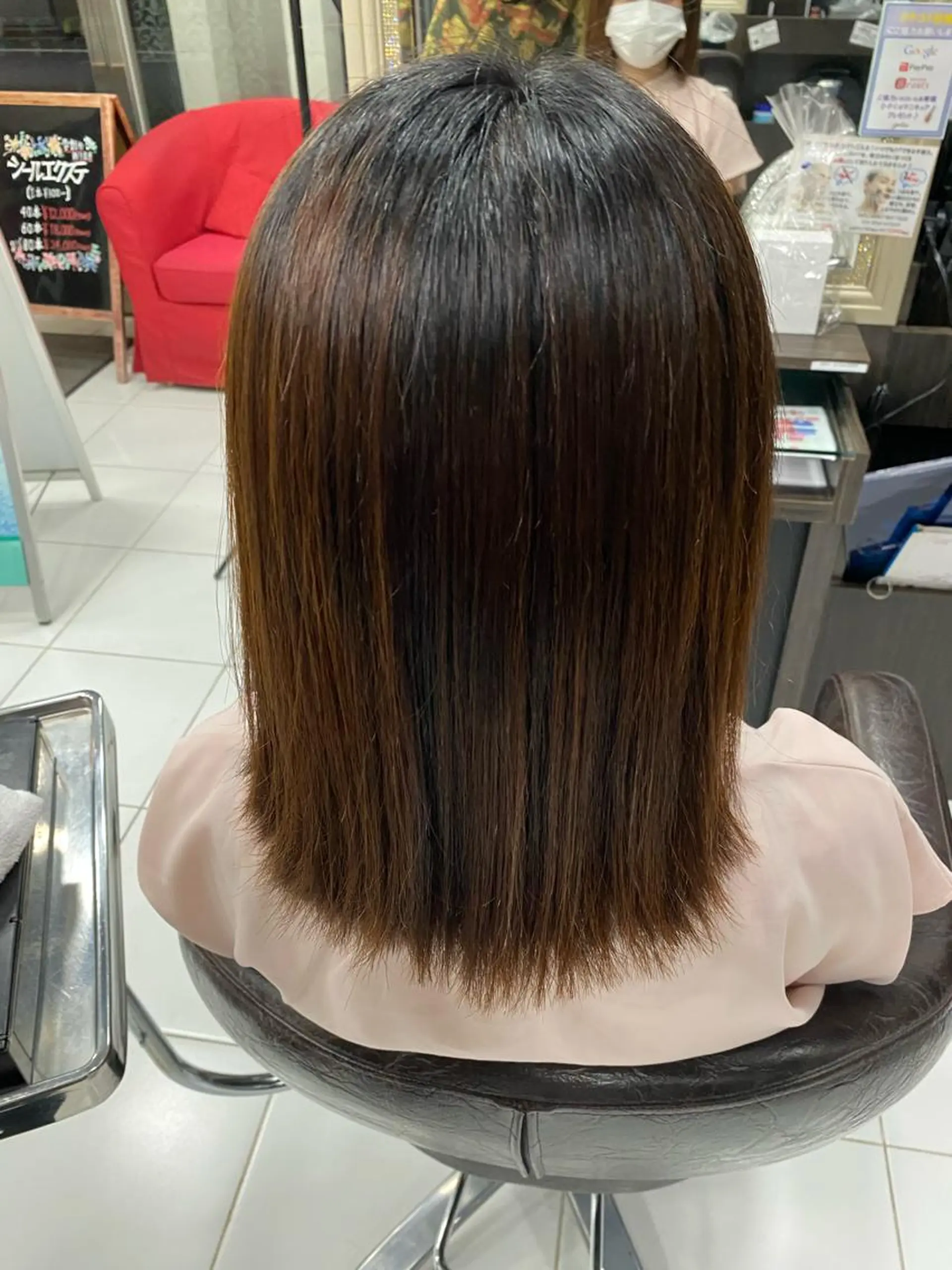 セミロング 縮毛矯正 ホワイト/店長/カラ ー講師/錦糸町/岩崎のヘアスタイル