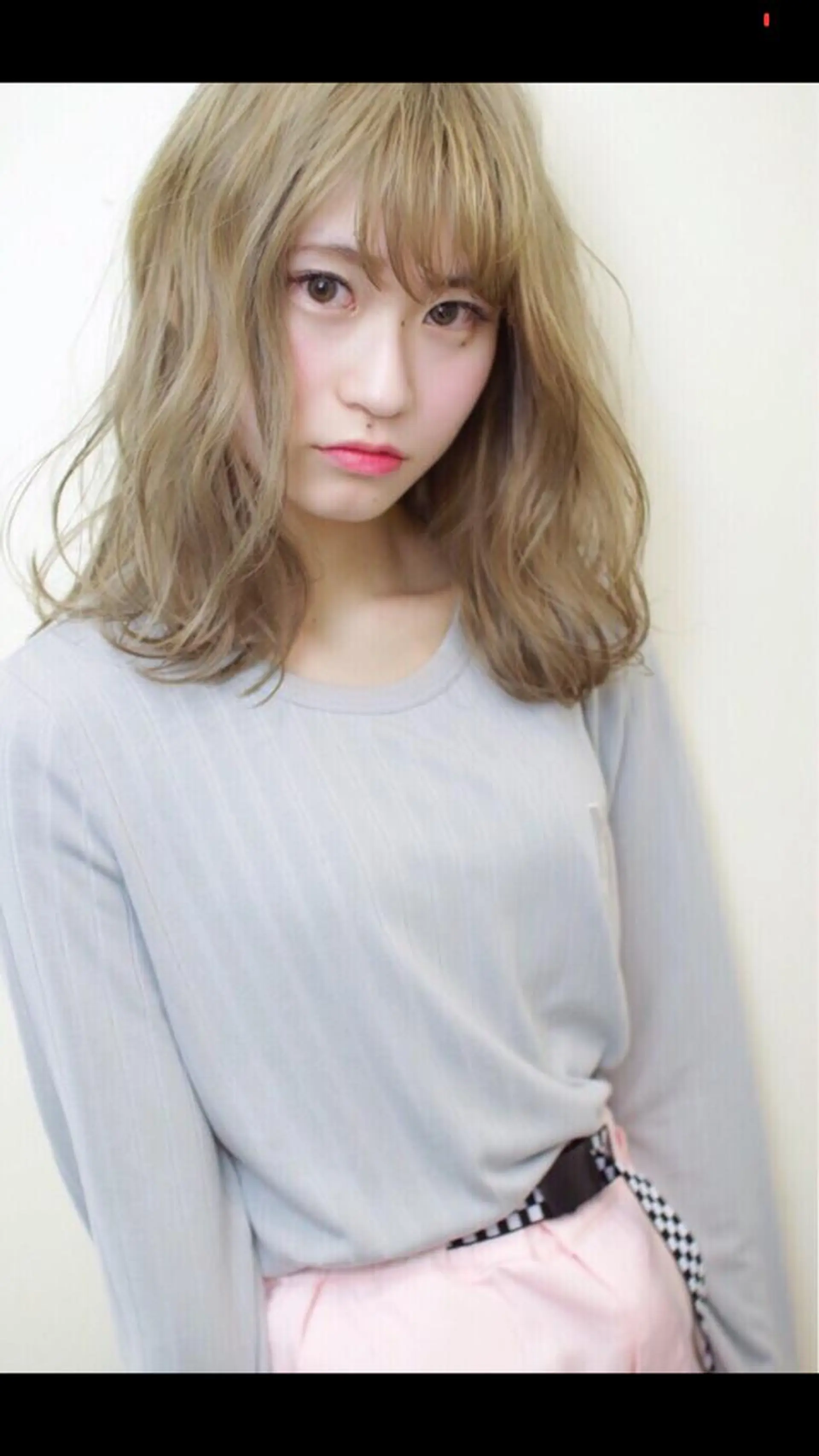 ミディアム カラー ベージュカラー ミルキーベージュ ボブ カット ヘアカラー トリートメント 山本 芳喜のヘアスタイル