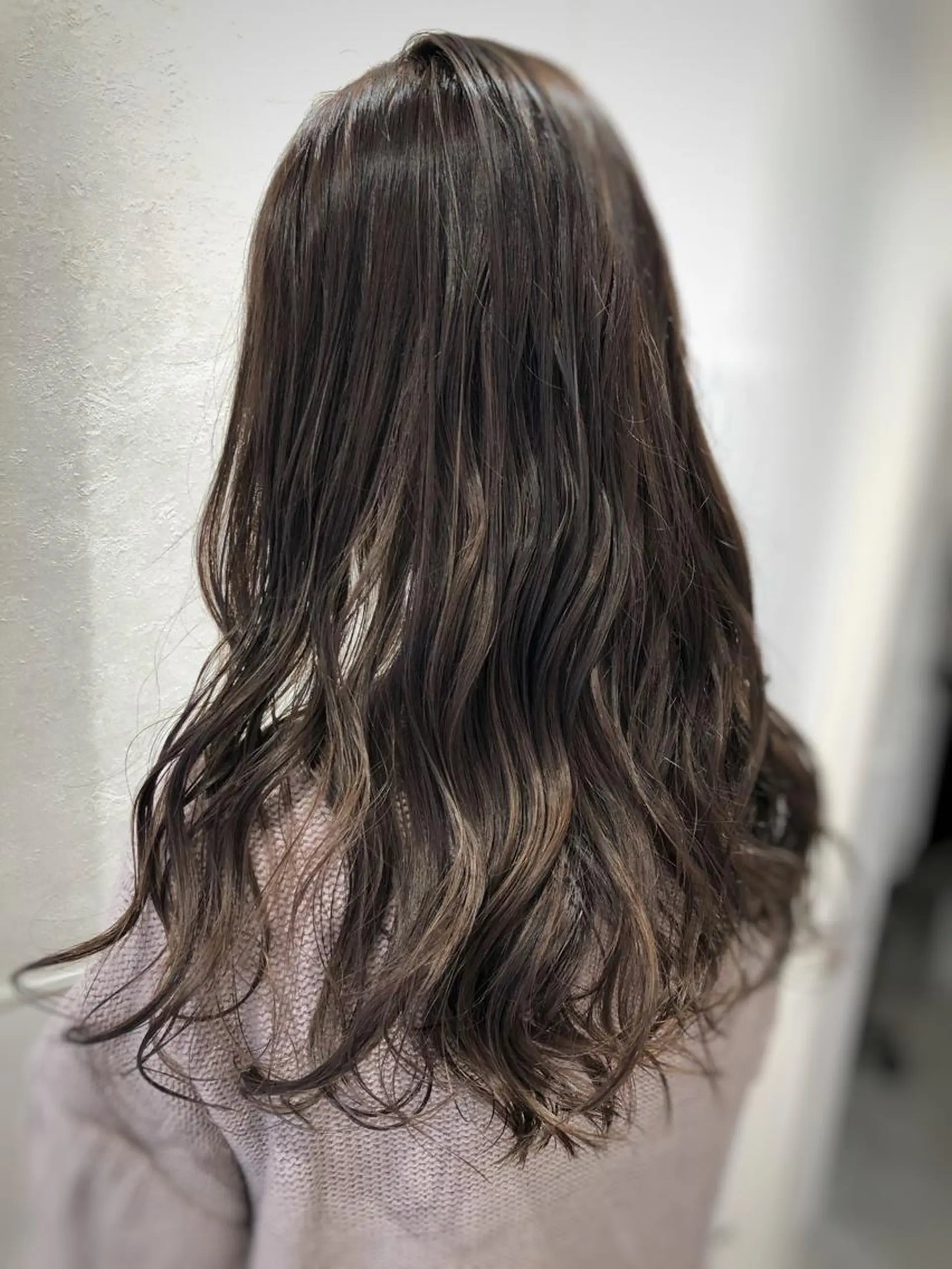 ロング カット ヘアカラー トリートメント 小松崎 結花のヘアスタイル