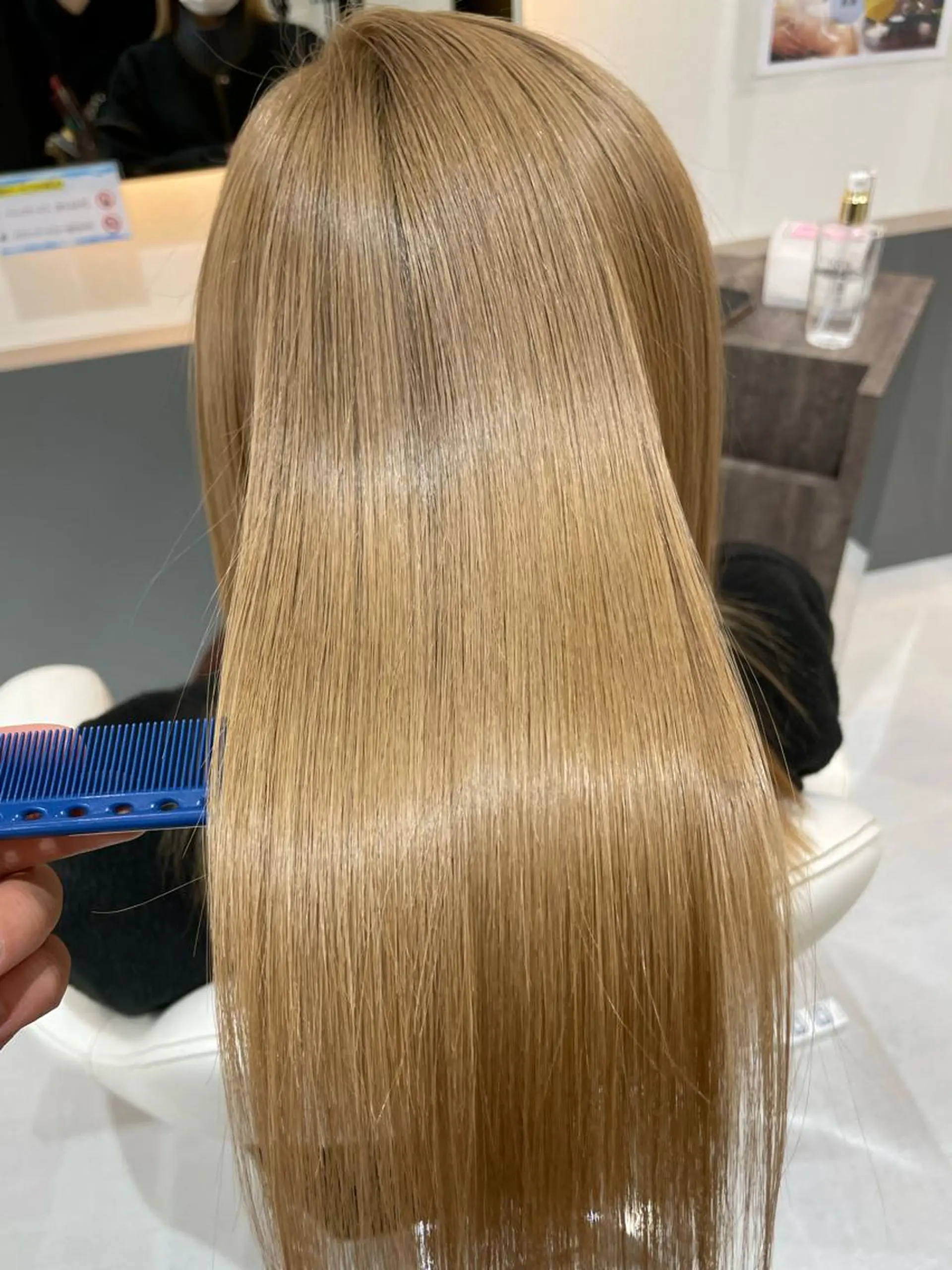 アサト チヨノのヘアスタイル